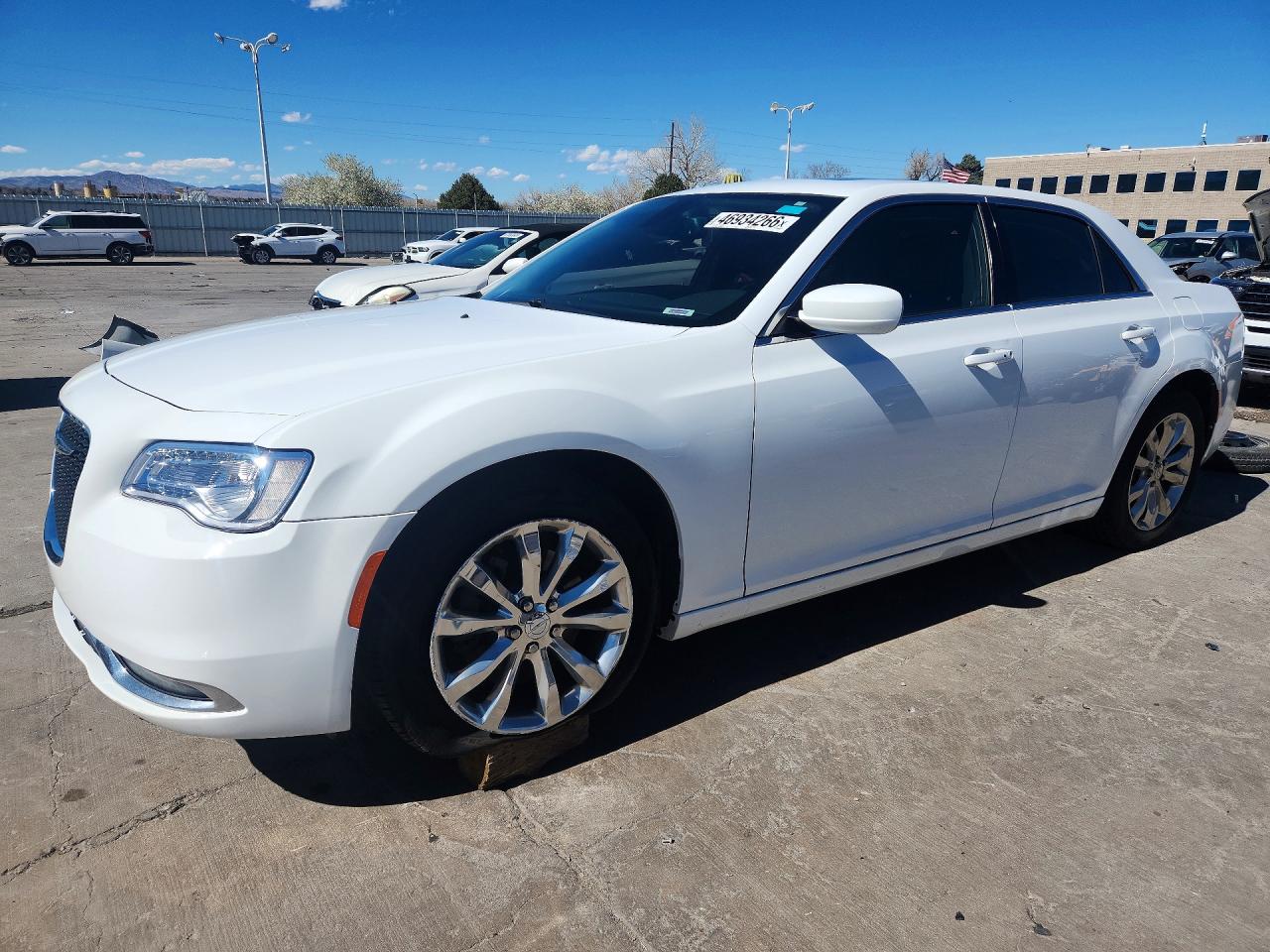 2016 Chrysler 300 Limited Белый vin: 2C3CCARG3GH270506