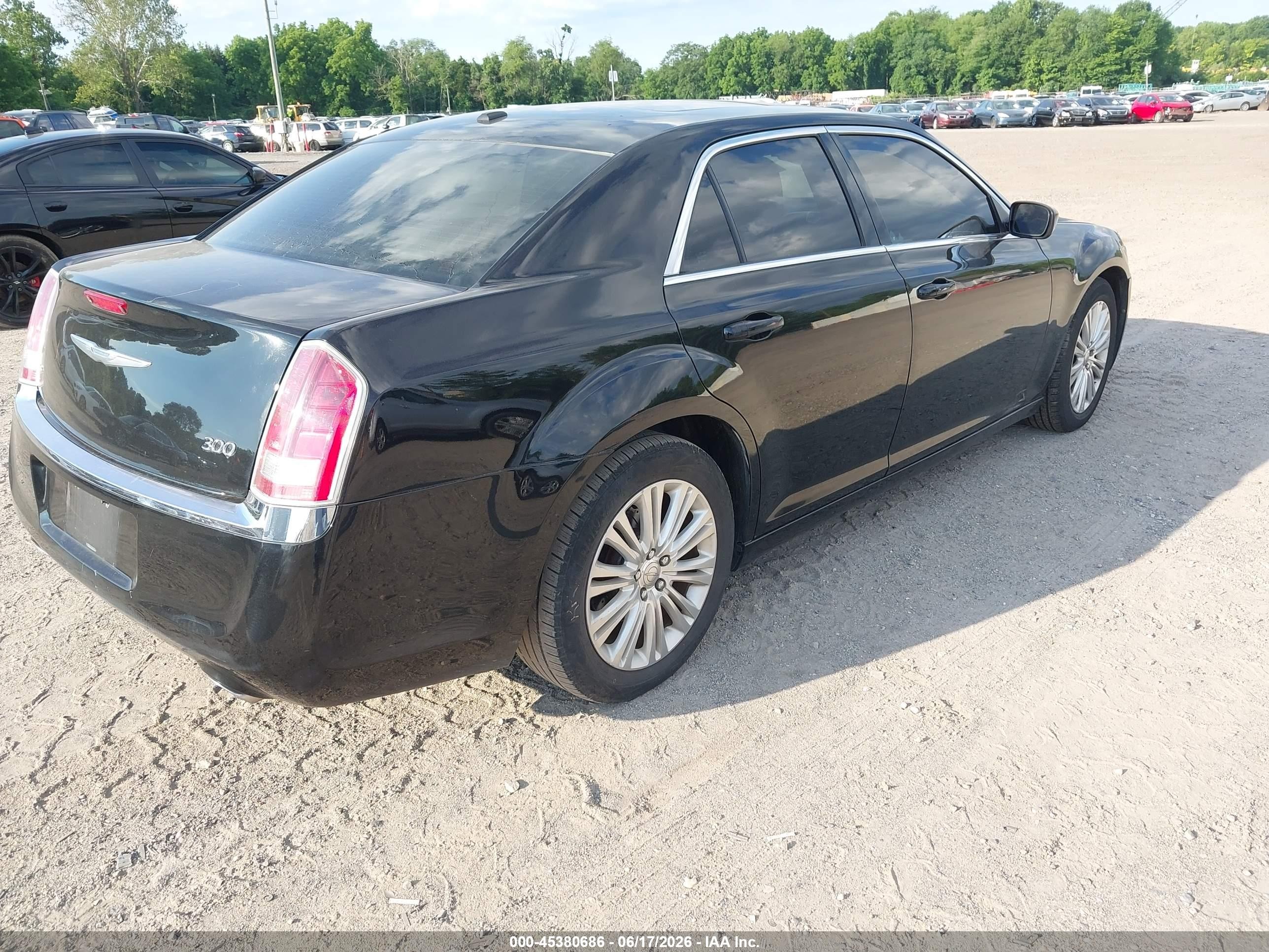 2013 Chrysler 300 Motown Black vin: 2C3CCARG4DH528088