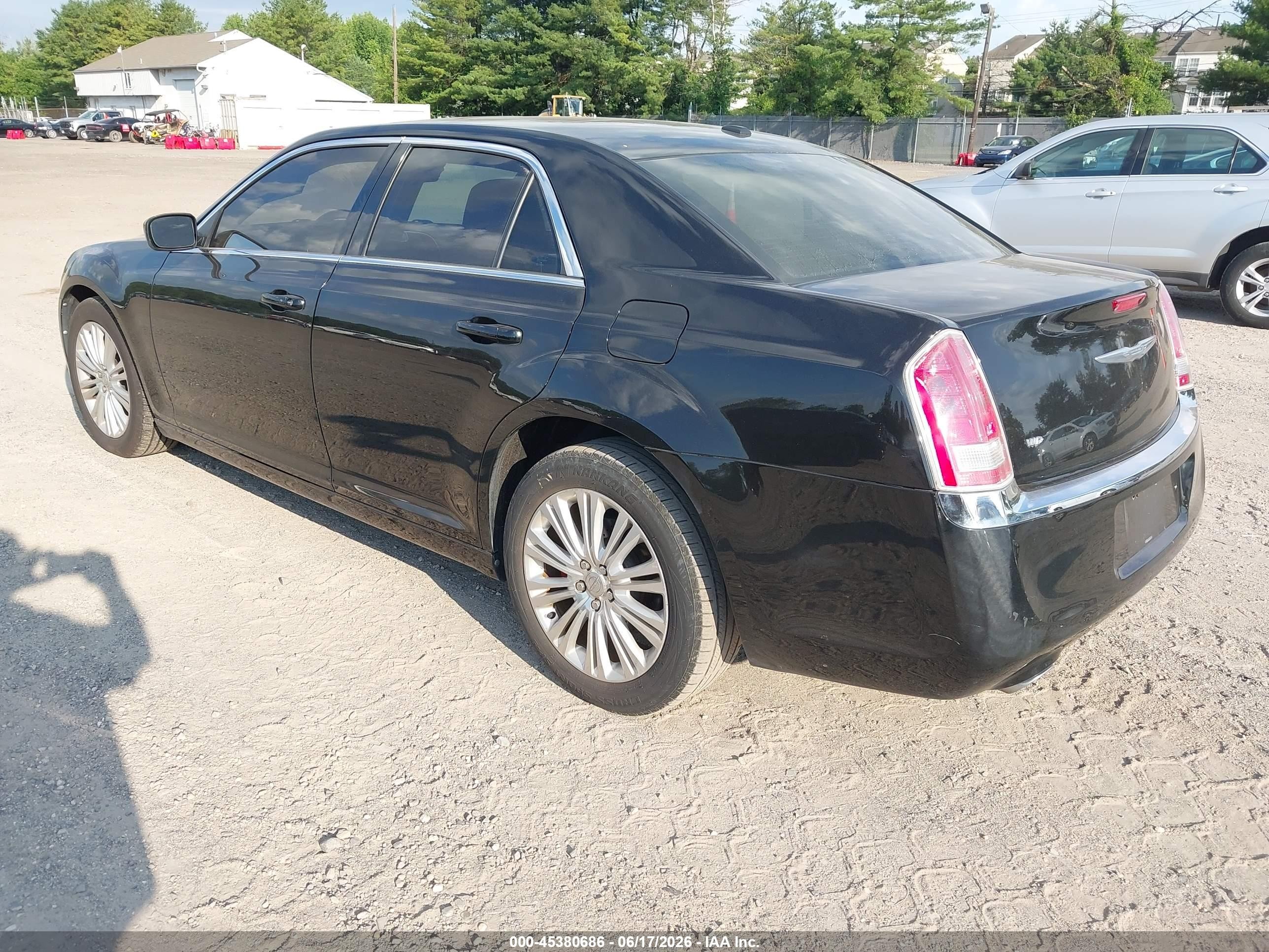 2013 Chrysler 300 Motown Black vin: 2C3CCARG4DH528088