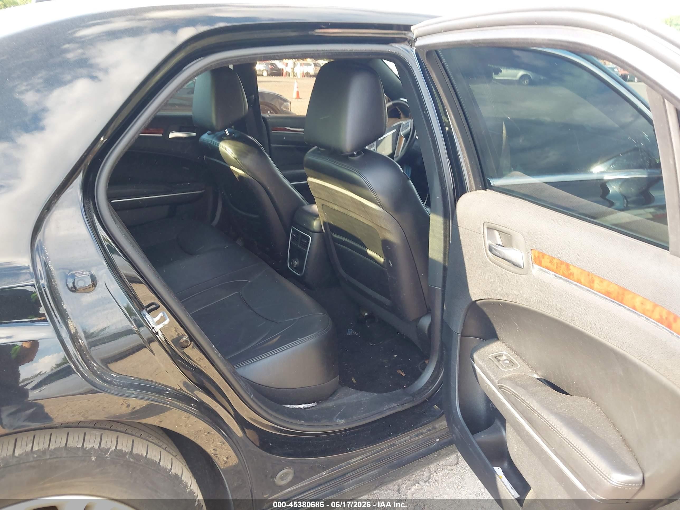 2013 Chrysler 300 Motown Black vin: 2C3CCARG4DH528088