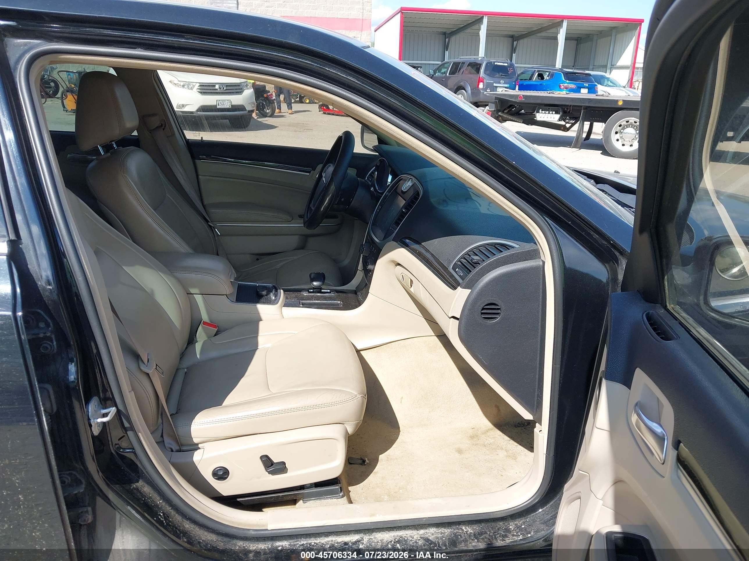 2014 Chrysler 300   Black vin: 2C3CCARG4EH163395