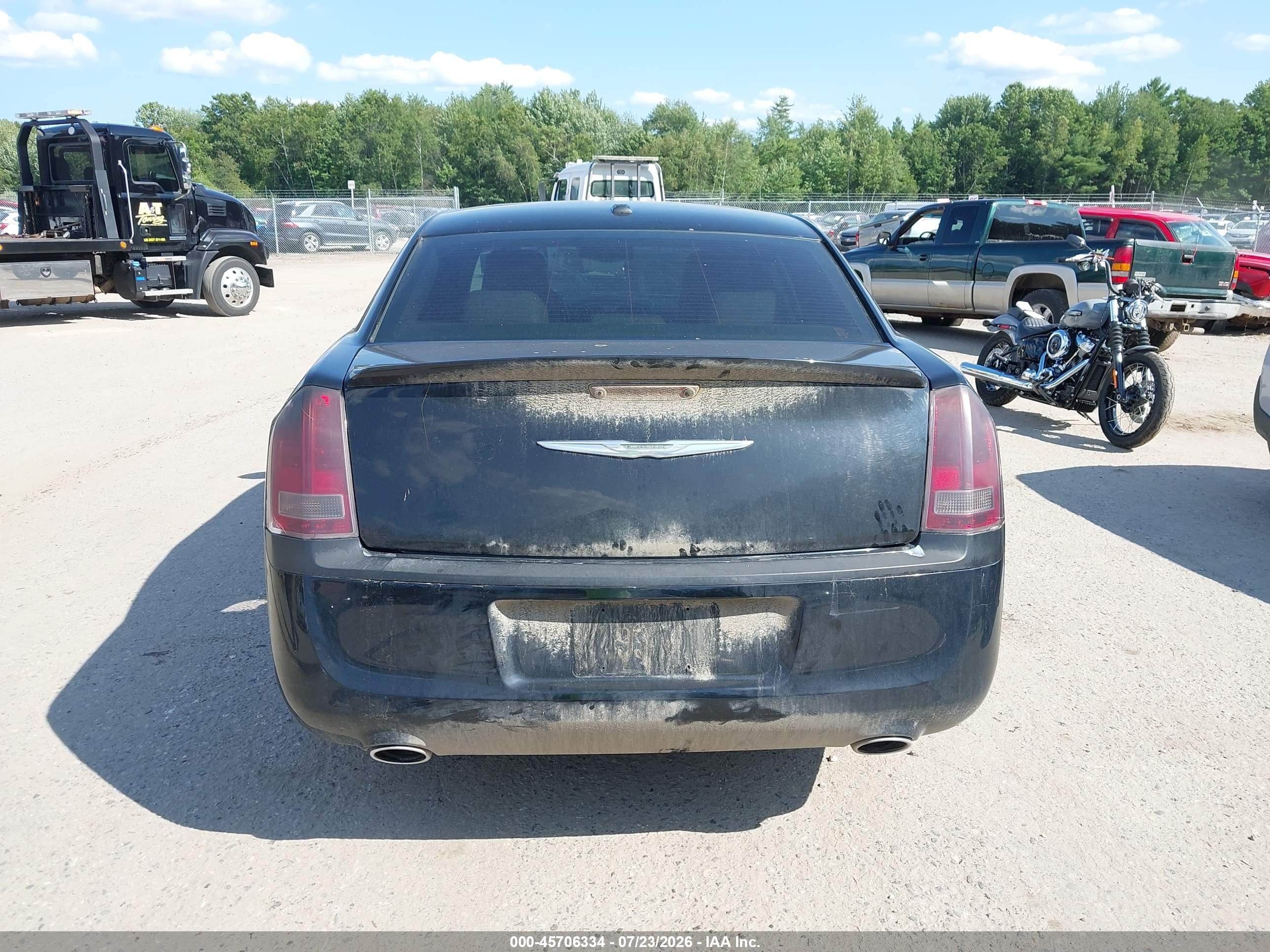 2014 Chrysler 300   Black vin: 2C3CCARG4EH163395