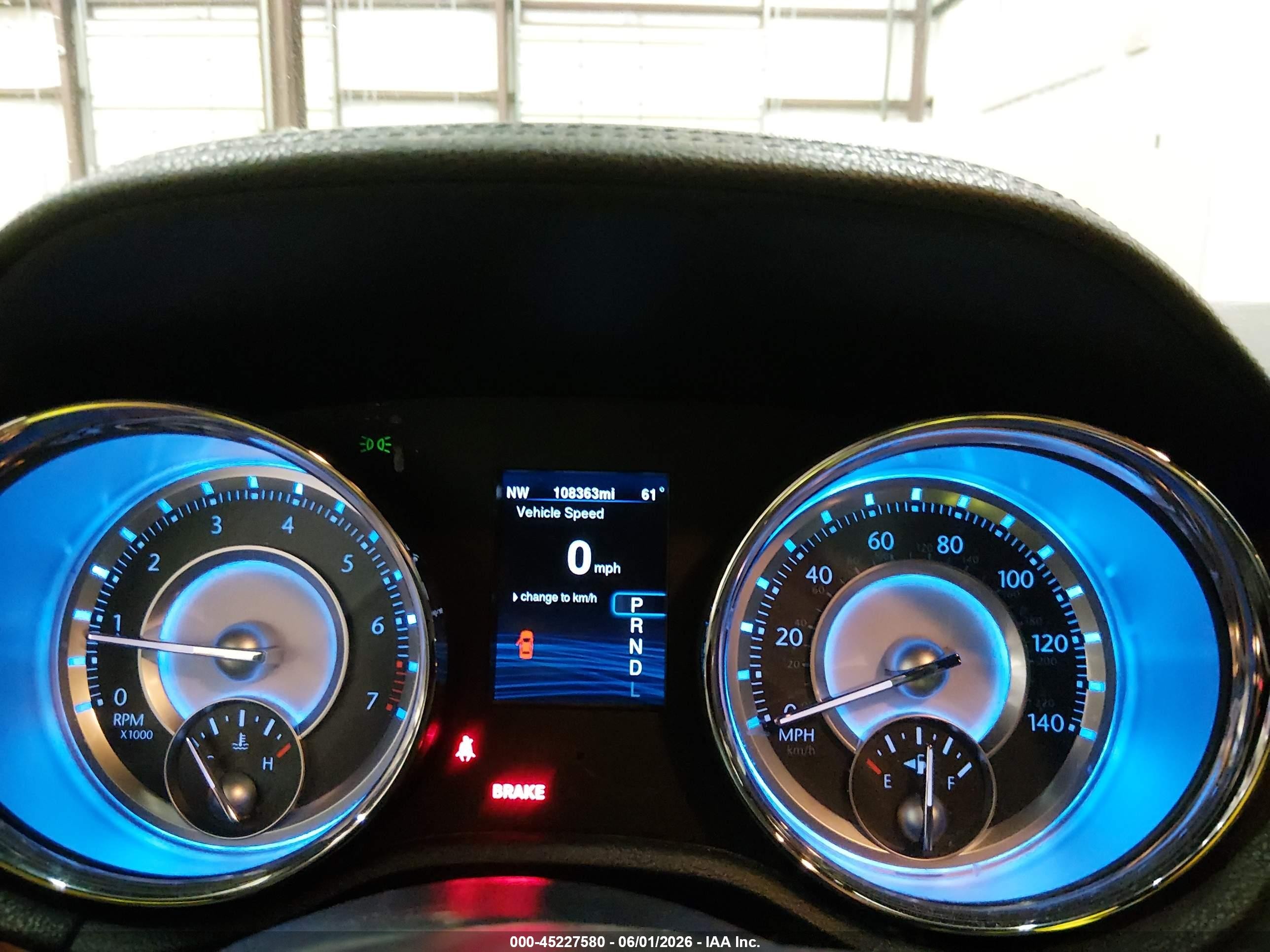 2014 Chrysler 300   Серый vin: 2C3CCARG4EH352726