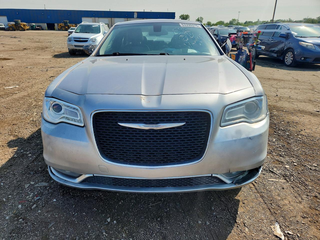 2015 Chrysler 300 Limited Silver vin: 2C3CCARG4FH760693