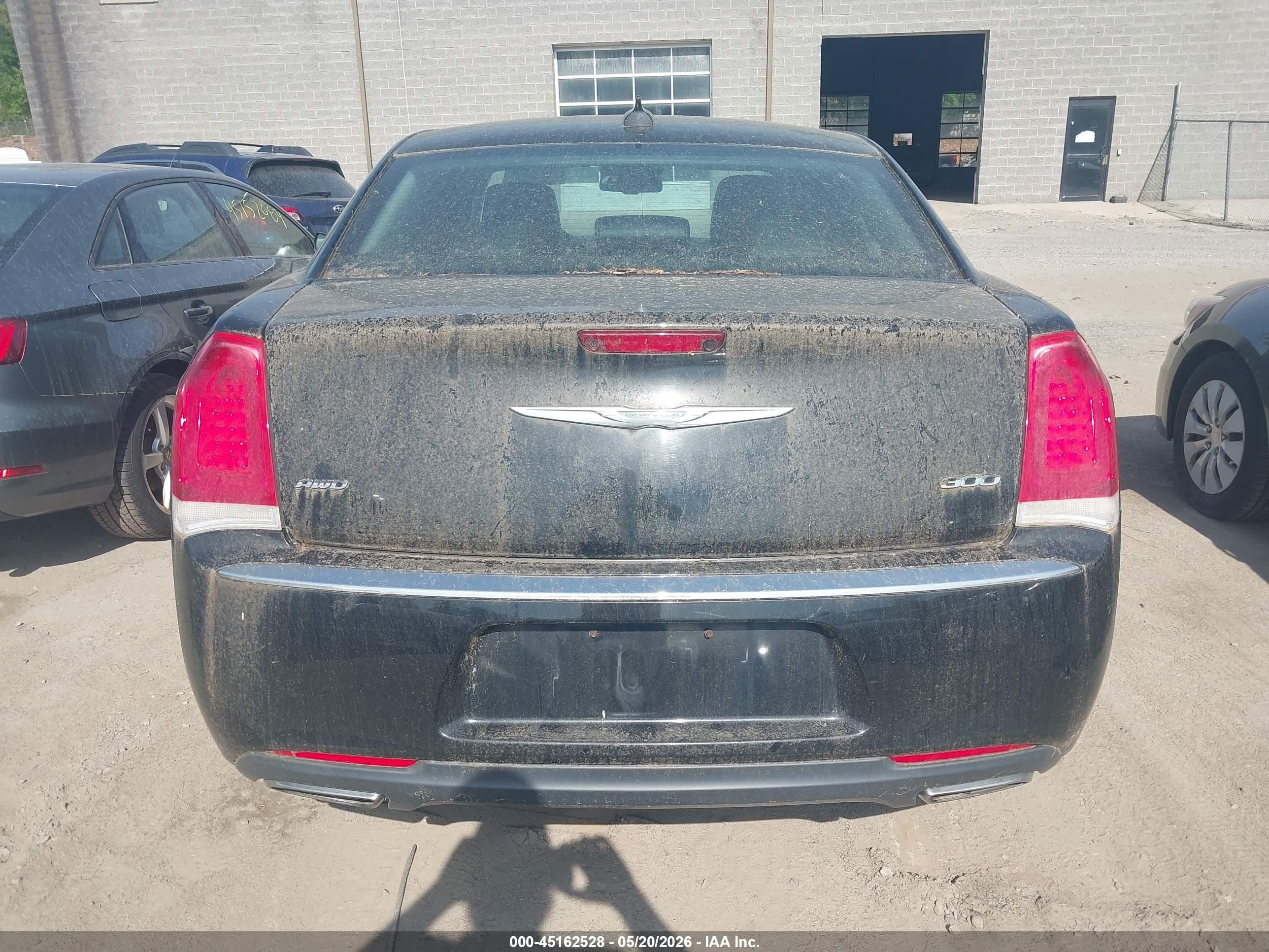 2015 Chrysler 300 Limited Черный vin: 2C3CCARG4FH781642