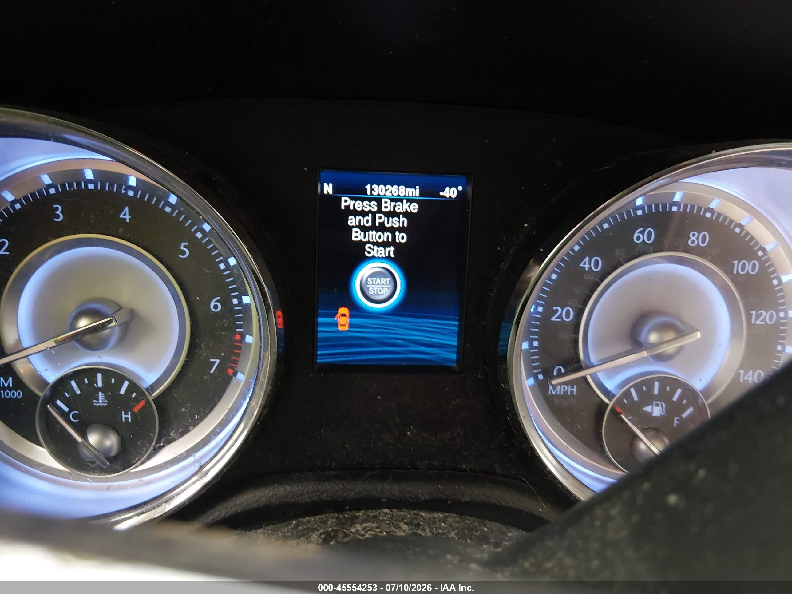 2014 Chrysler 300   Red vin: 2C3CCARG5EH321470