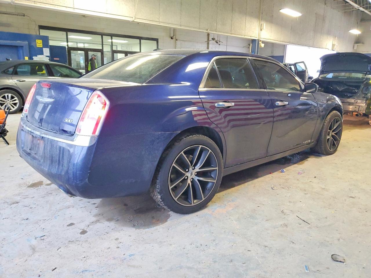 2014 Chrysler 300 Blue vin: 2C3CCARG5EH378154