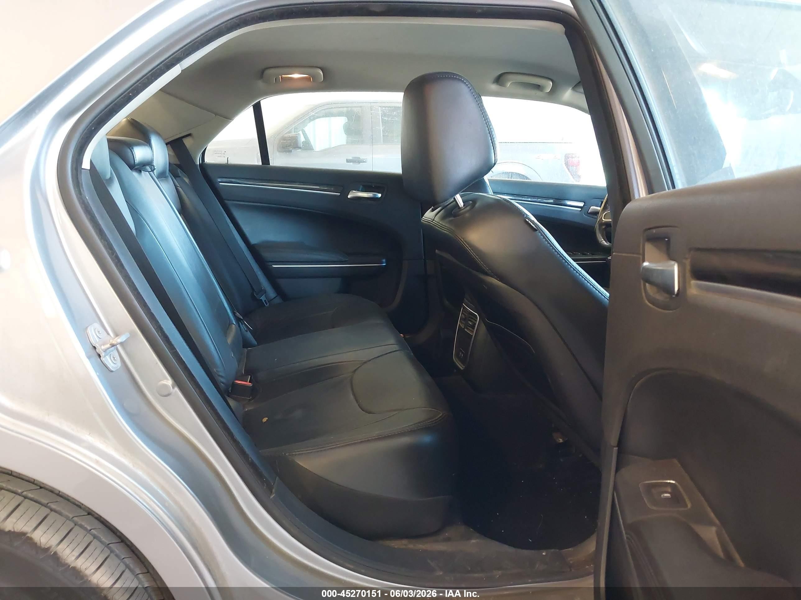 2015 Chrysler 300 Limited Silver vin: 2C3CCARG5FH923397