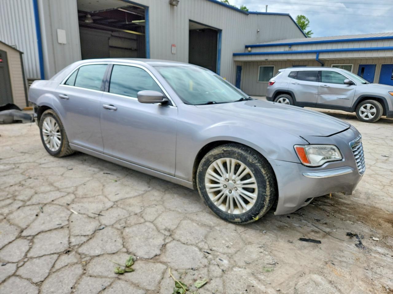 2014 Chrysler 300 Silver vin: 2C3CCARG6EH144377