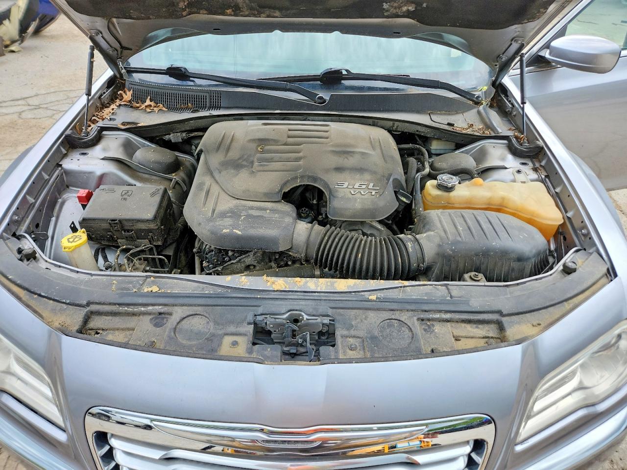 2014 Chrysler 300 Silver vin: 2C3CCARG6EH144377