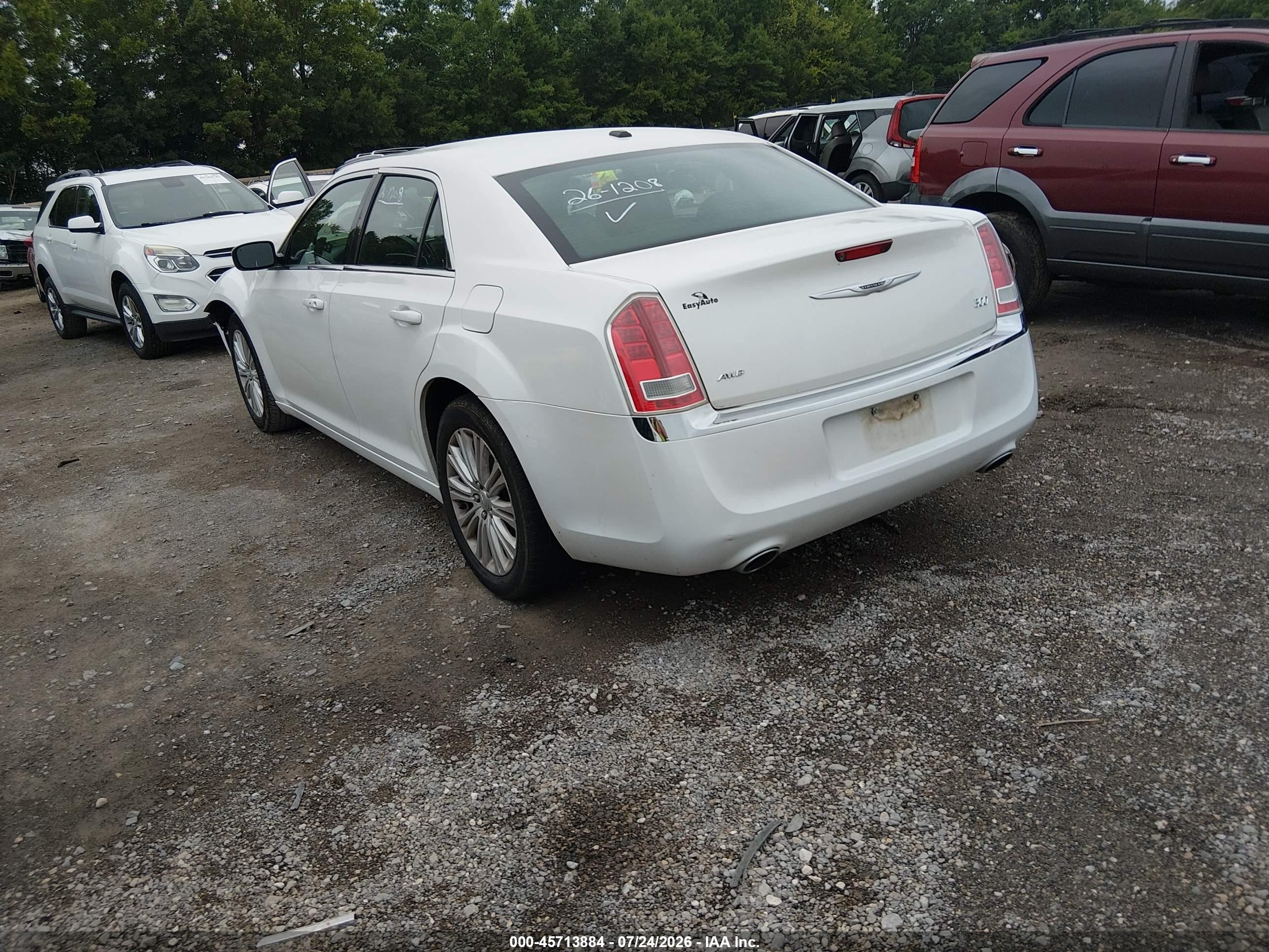 2014 Chrysler 300   White vin: 2C3CCARG6EH183891