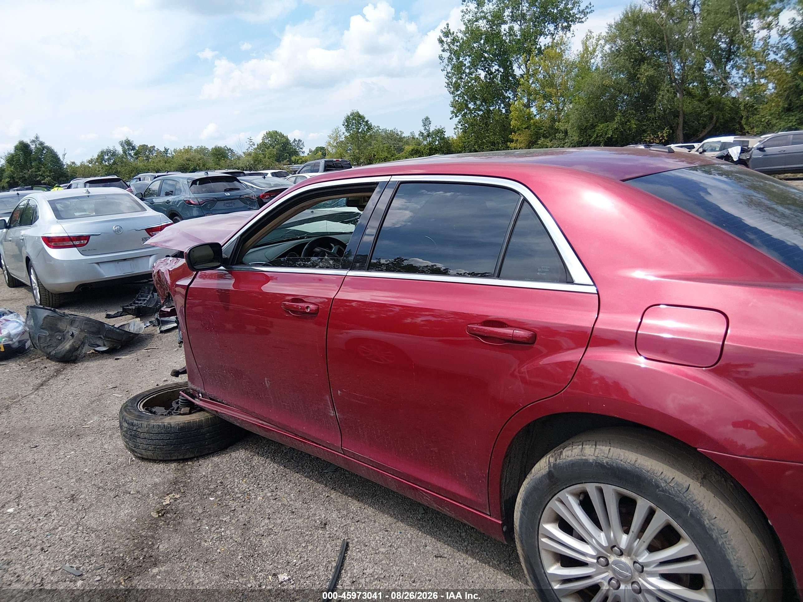 2014 Chrysler 300 Красный vin: 2C3CCARG7EH144369