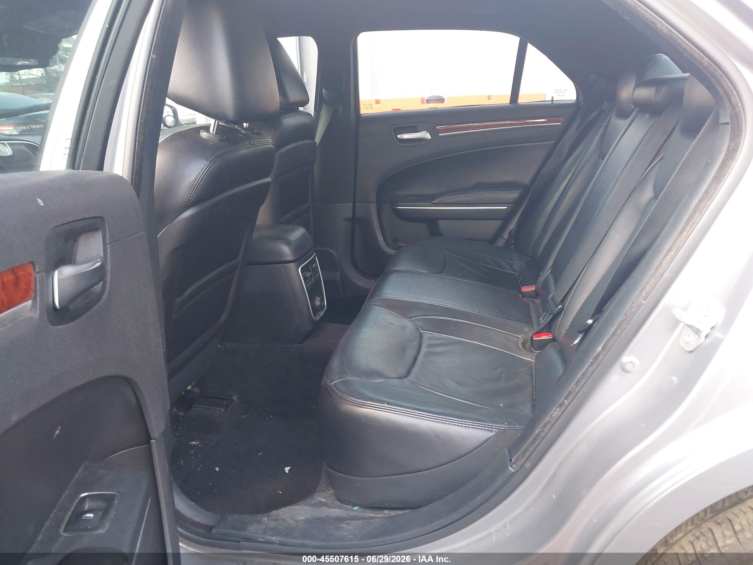 2014 Chrysler 300 Silver vin: 2C3CCARG7EH337329