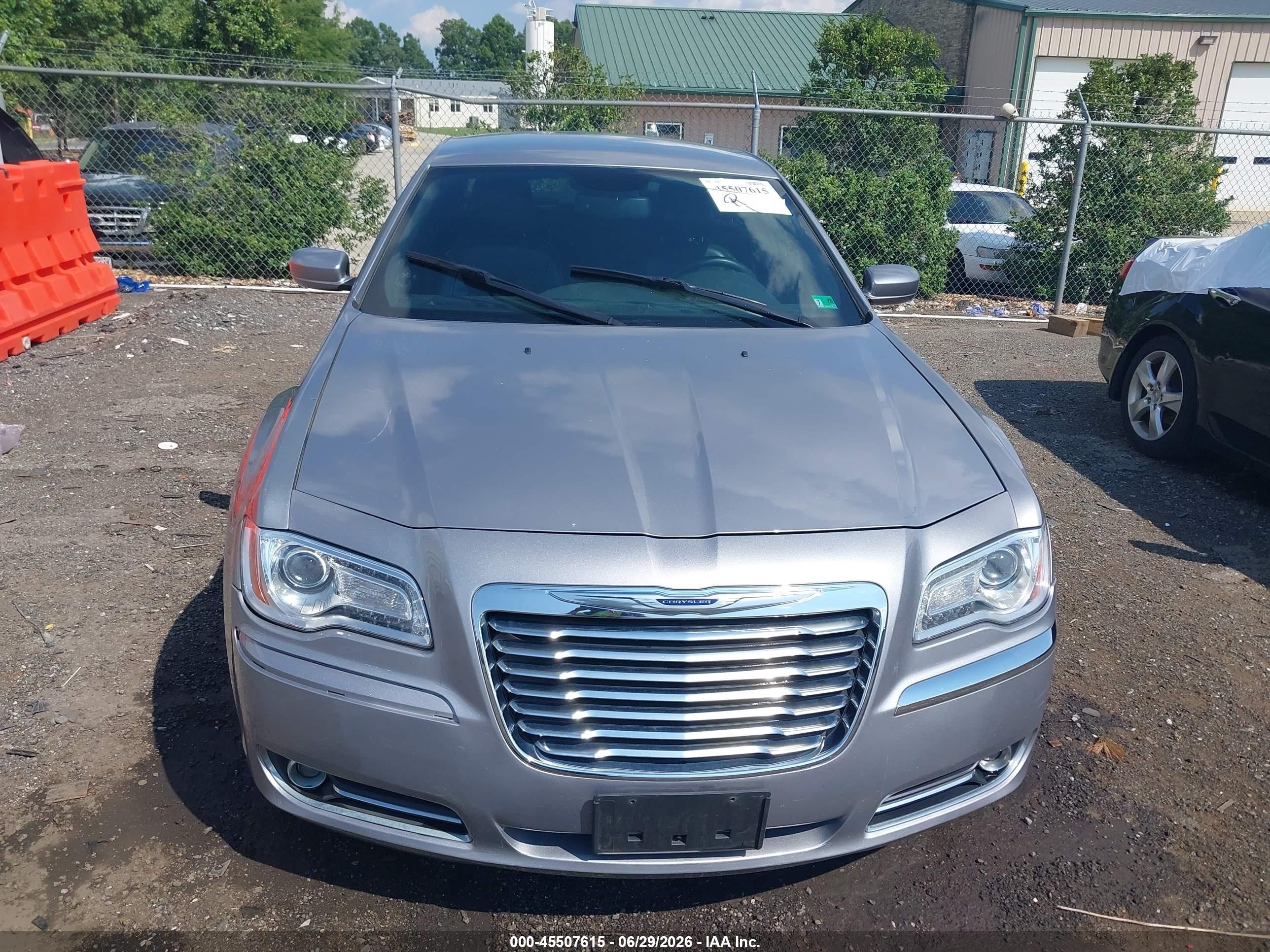 2014 Chrysler 300 Silver vin: 2C3CCARG7EH337329