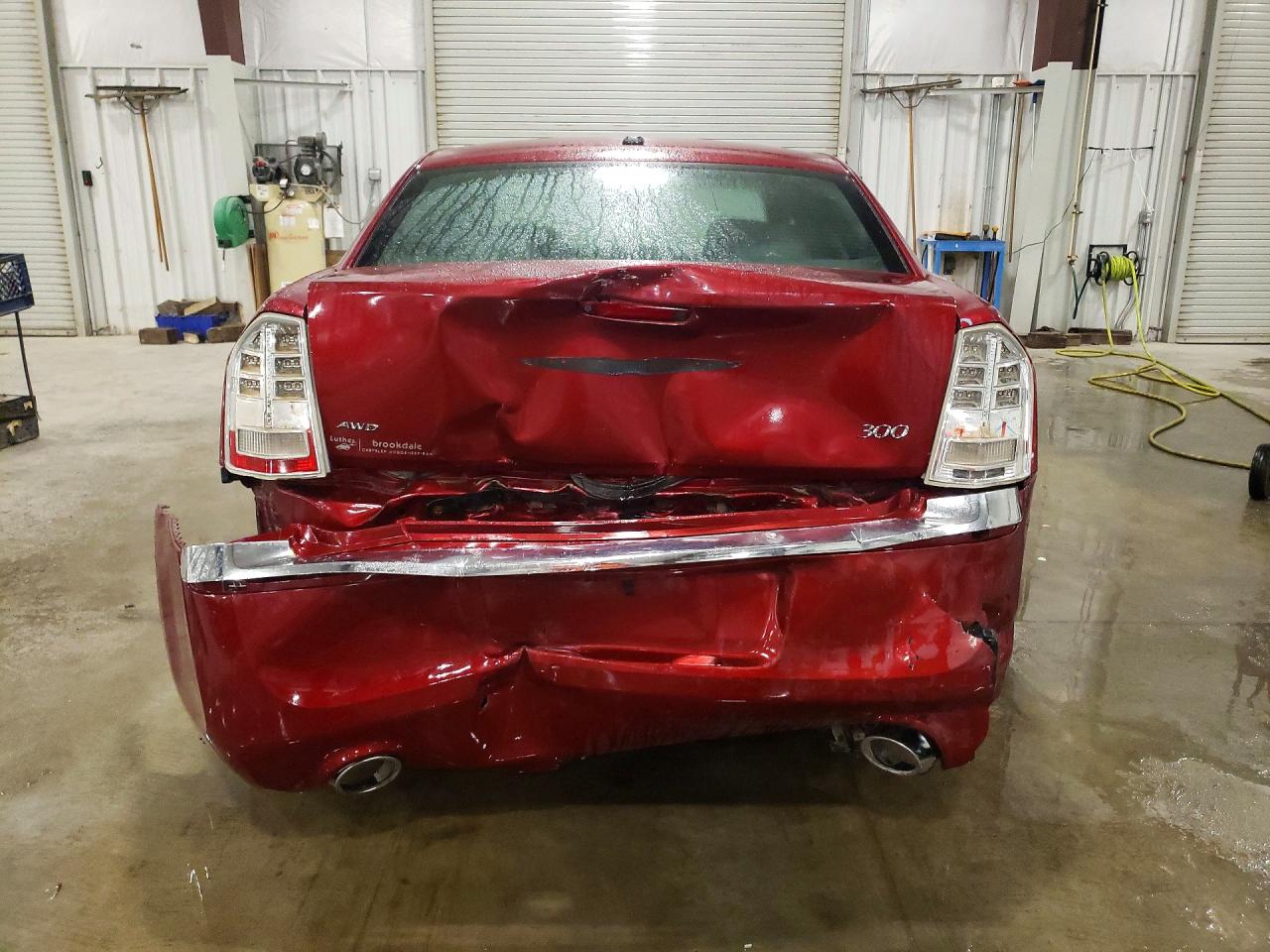 2014 Chrysler 300 Maroon vin: 2C3CCARG7EH352901