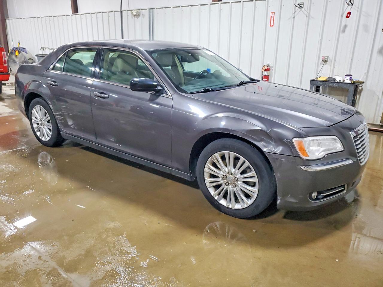 2013 Chrysler 300 Gray vin: 2C3CCARG8DH573681