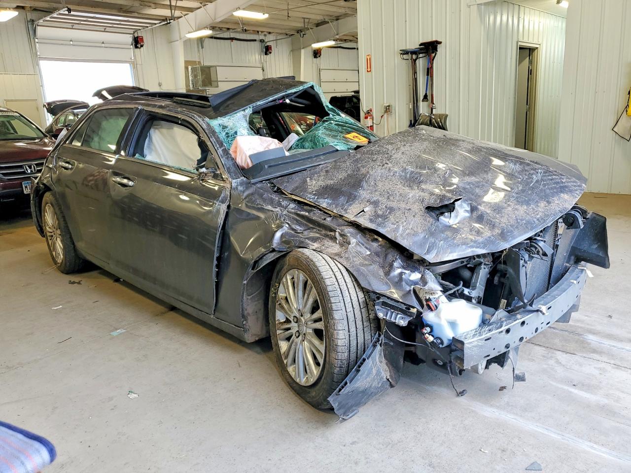 2014 Chrysler 300 Серый vin: 2C3CCARG8EH308714