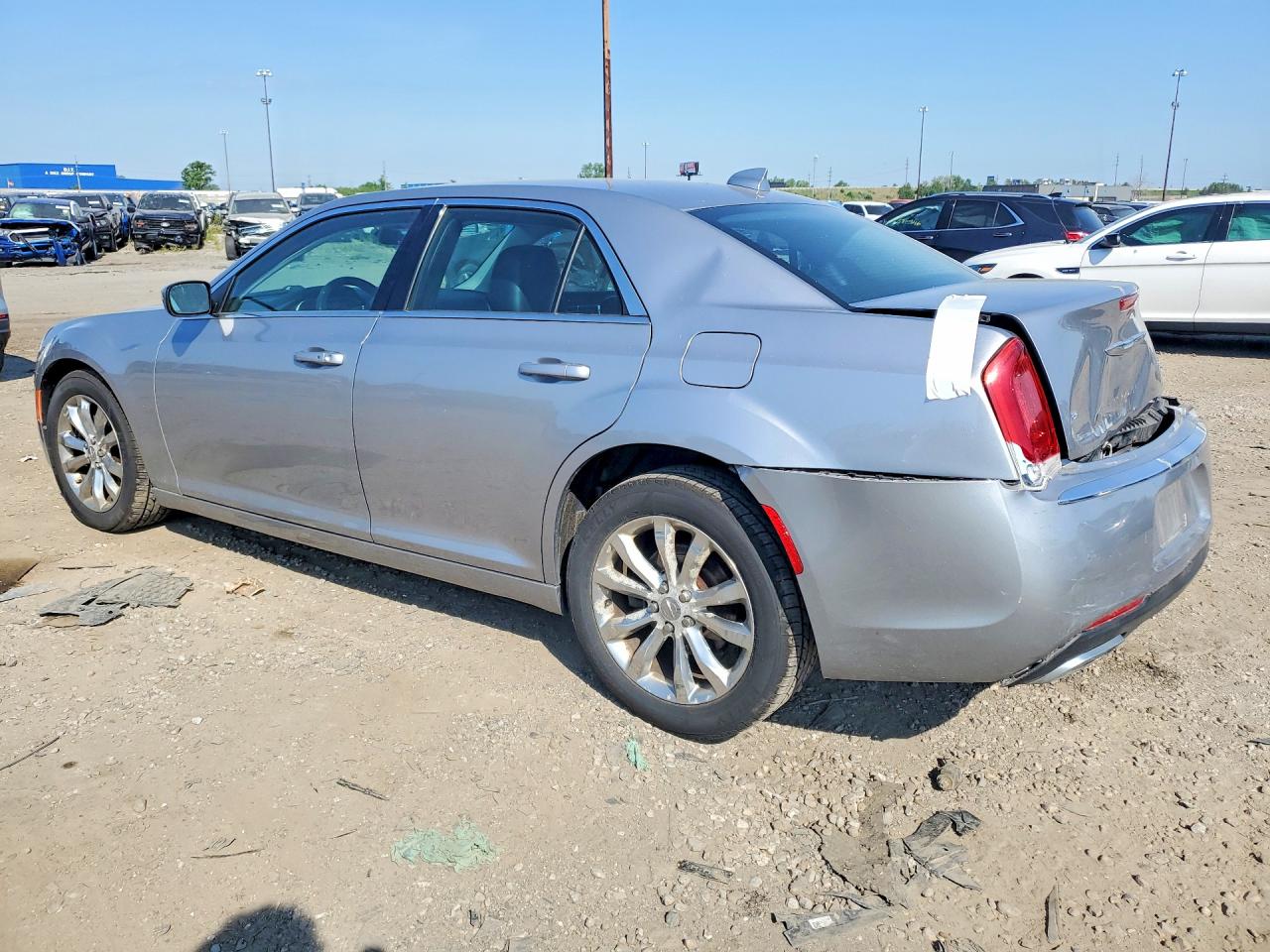 2015 Chrysler 300 Limited Silver vin: 2C3CCARG8FH793244