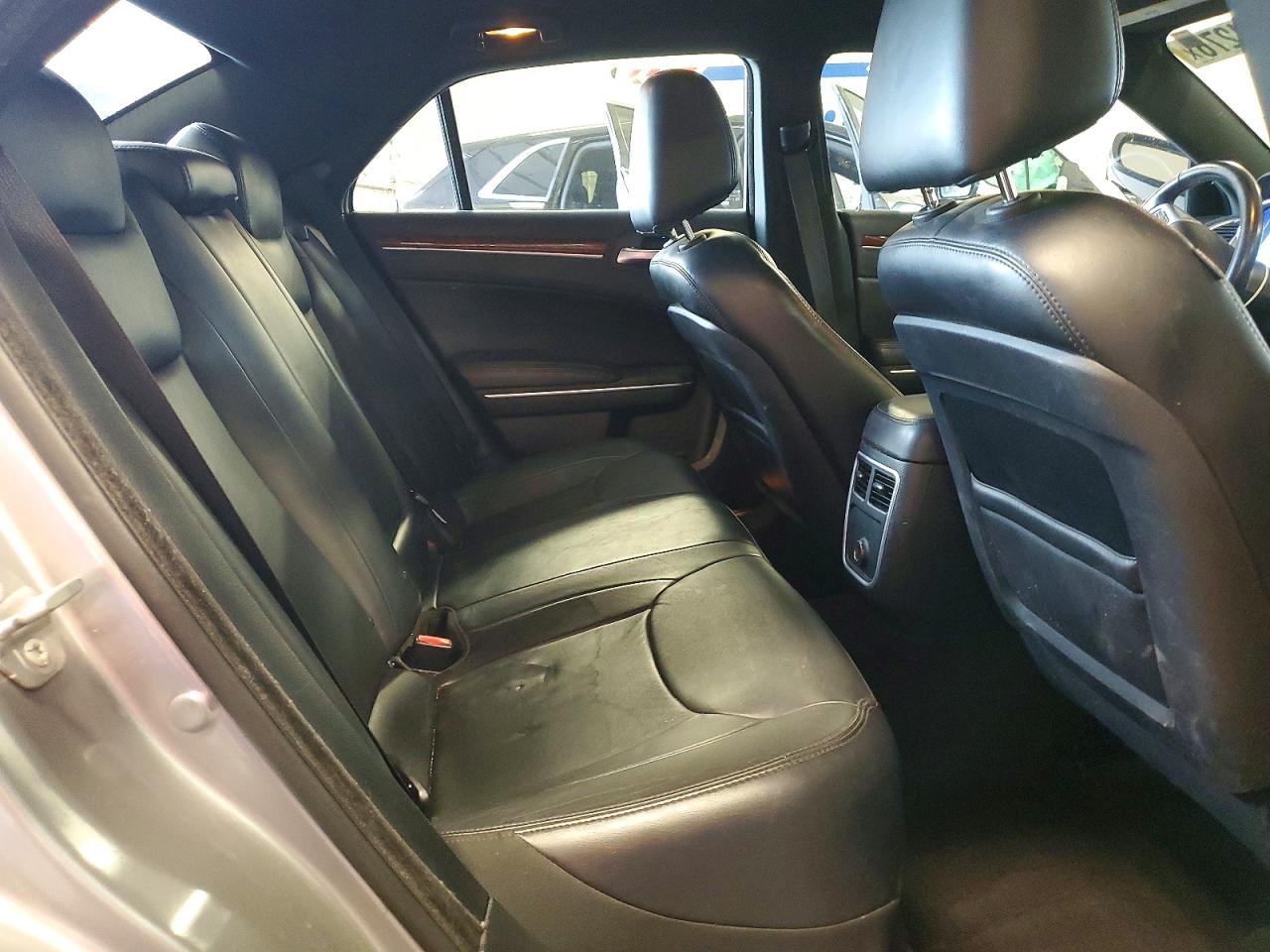 2014 Chrysler 300 Silver vin: 2C3CCARG9EH223610