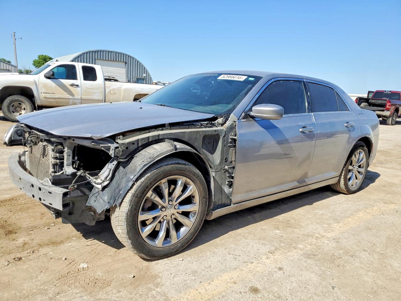 2015 Chrysler 300 Limited Серебряный vin: 2C3CCARG9FH773066