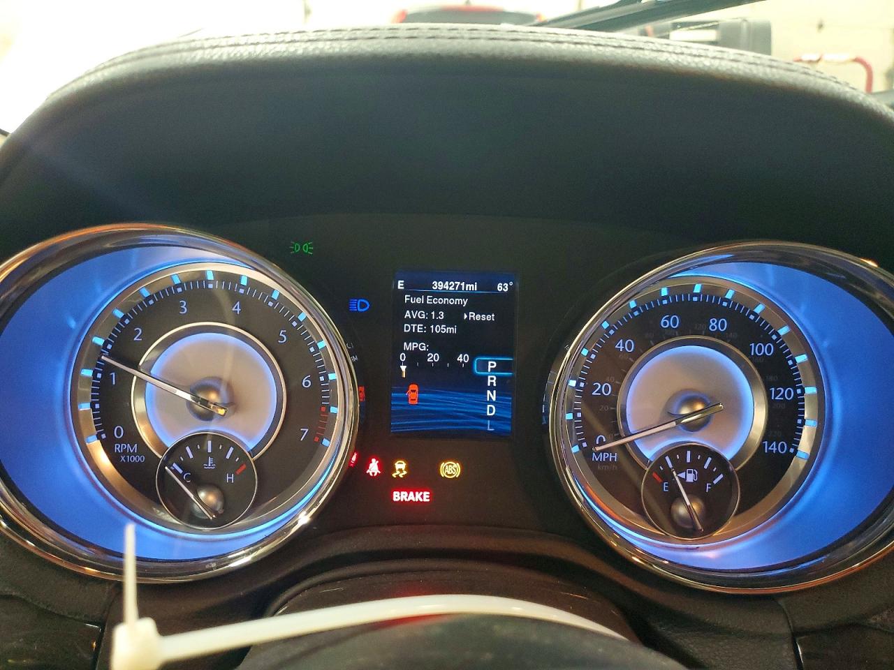 2013 Chrysler 300 White vin: 2C3CCARGXDH533411