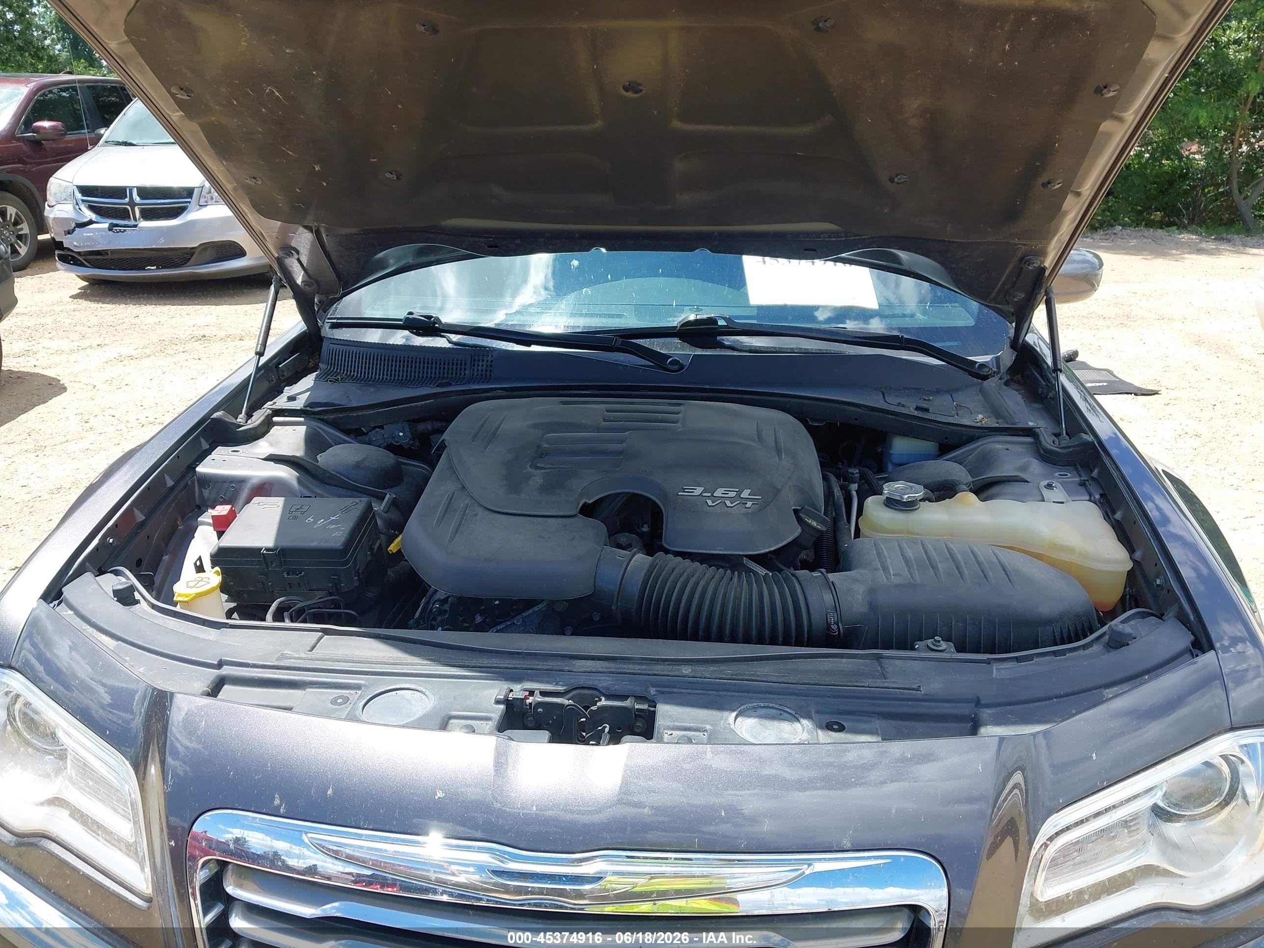 2013 Chrysler 300 Motown Gray vin: 2C3CCARGXDH558132