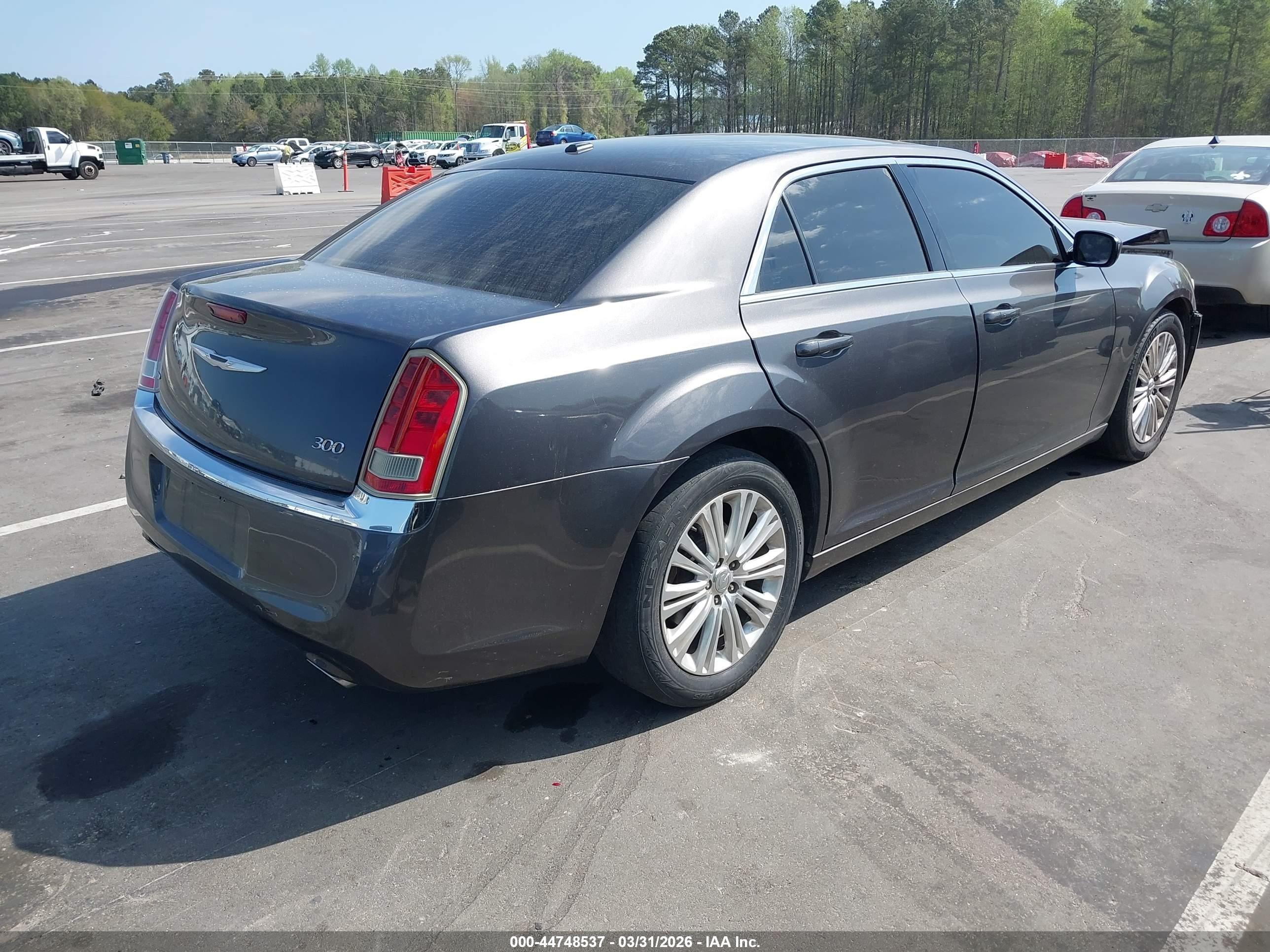 2013 Chrysler 300 Motown Gray vin: 2C3CCARGXDH633993