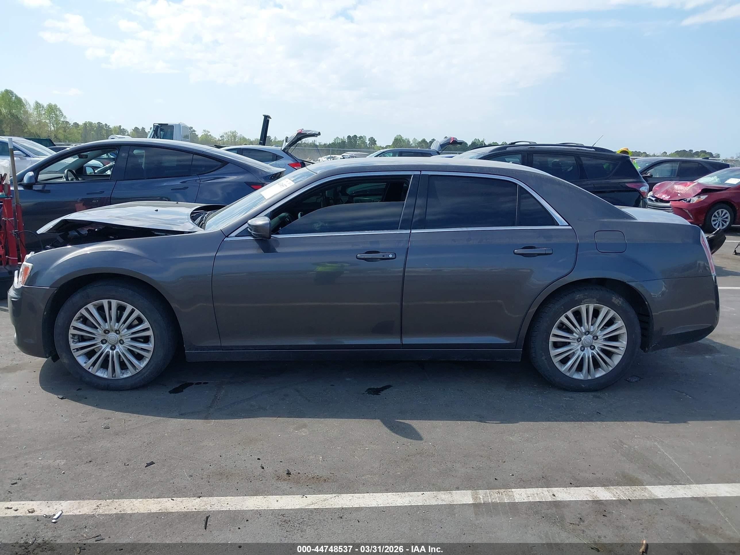 2013 Chrysler 300 Motown Gray vin: 2C3CCARGXDH633993