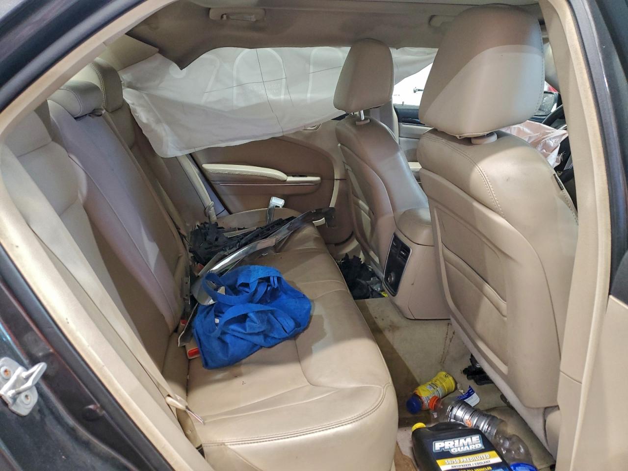 2014 Chrysler 300 Silver vin: 2C3CCARGXEH120390