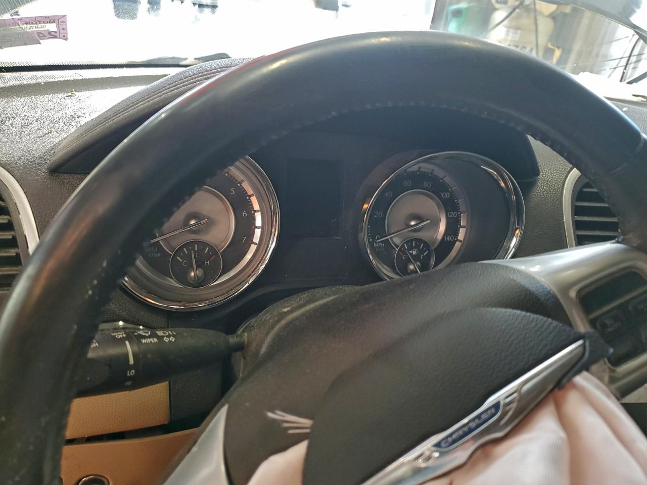 2014 Chrysler 300 Silver vin: 2C3CCARGXEH120390