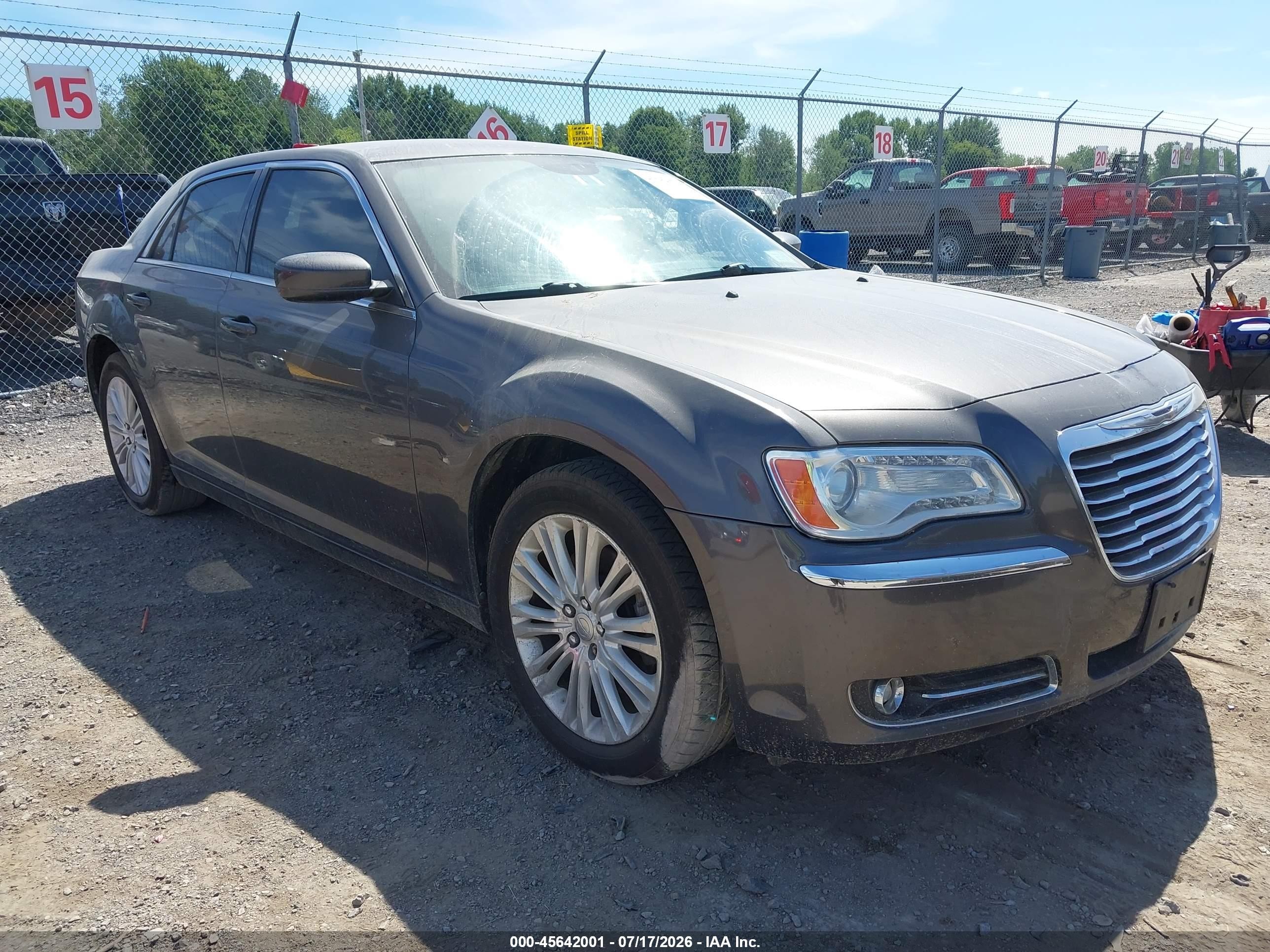 2014 Chrysler 300   Gray vin: 2C3CCARGXEH203835
