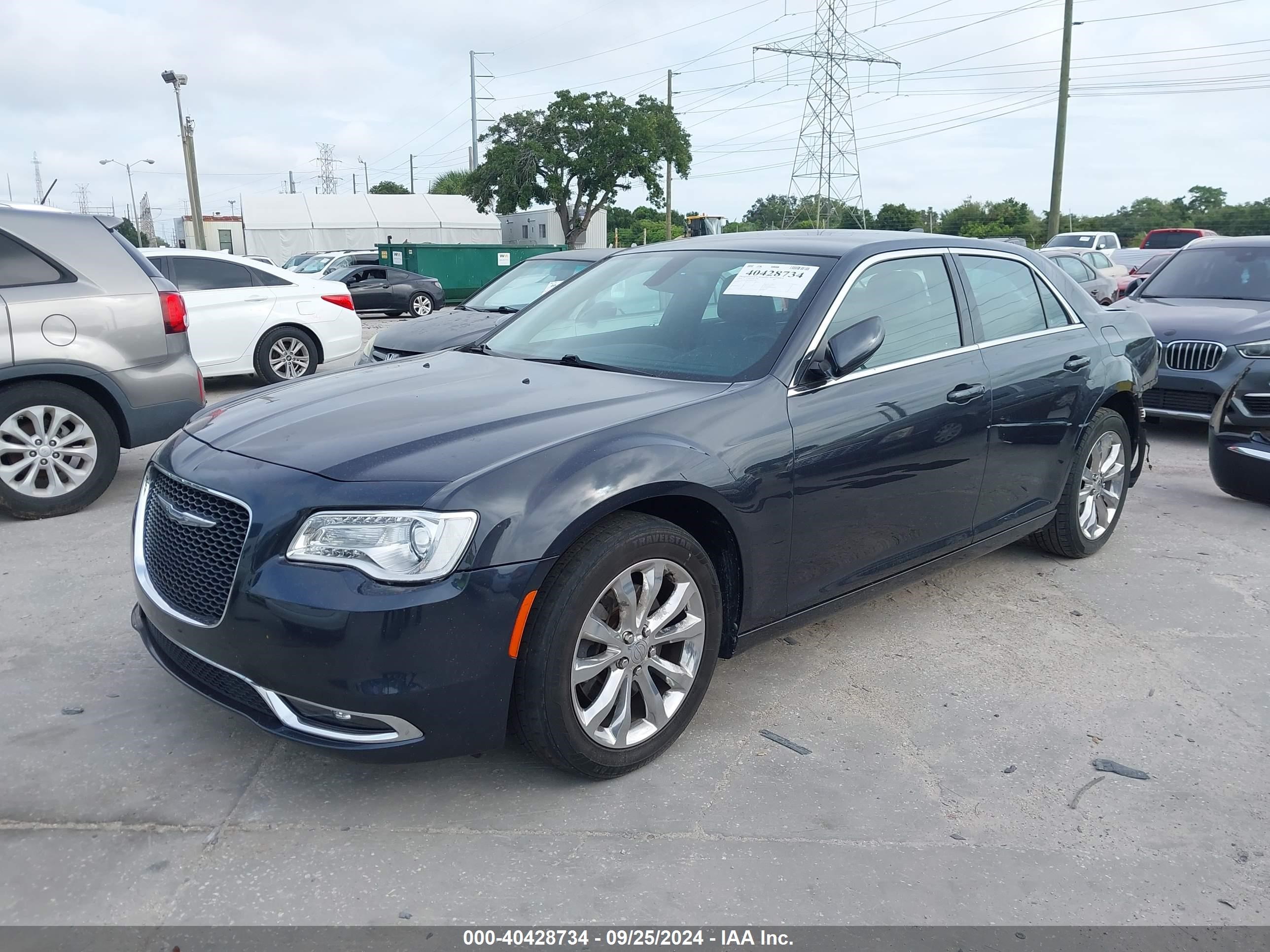 2015 Chrysler 300 Limited Blue vin: 2C3CCARGXFH757085