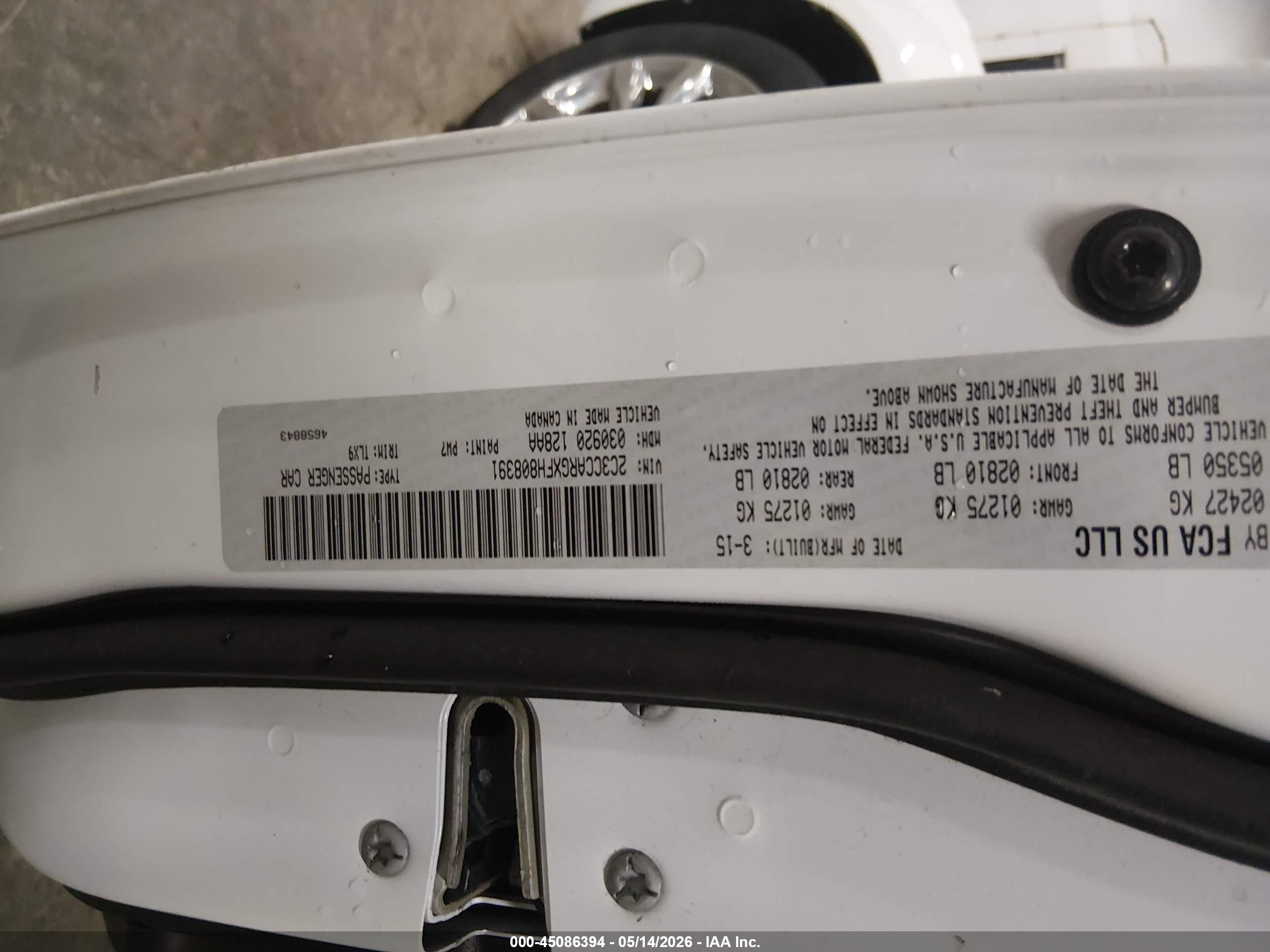 2015 Chrysler 300 Limited White vin: 2C3CCARGXFH808391