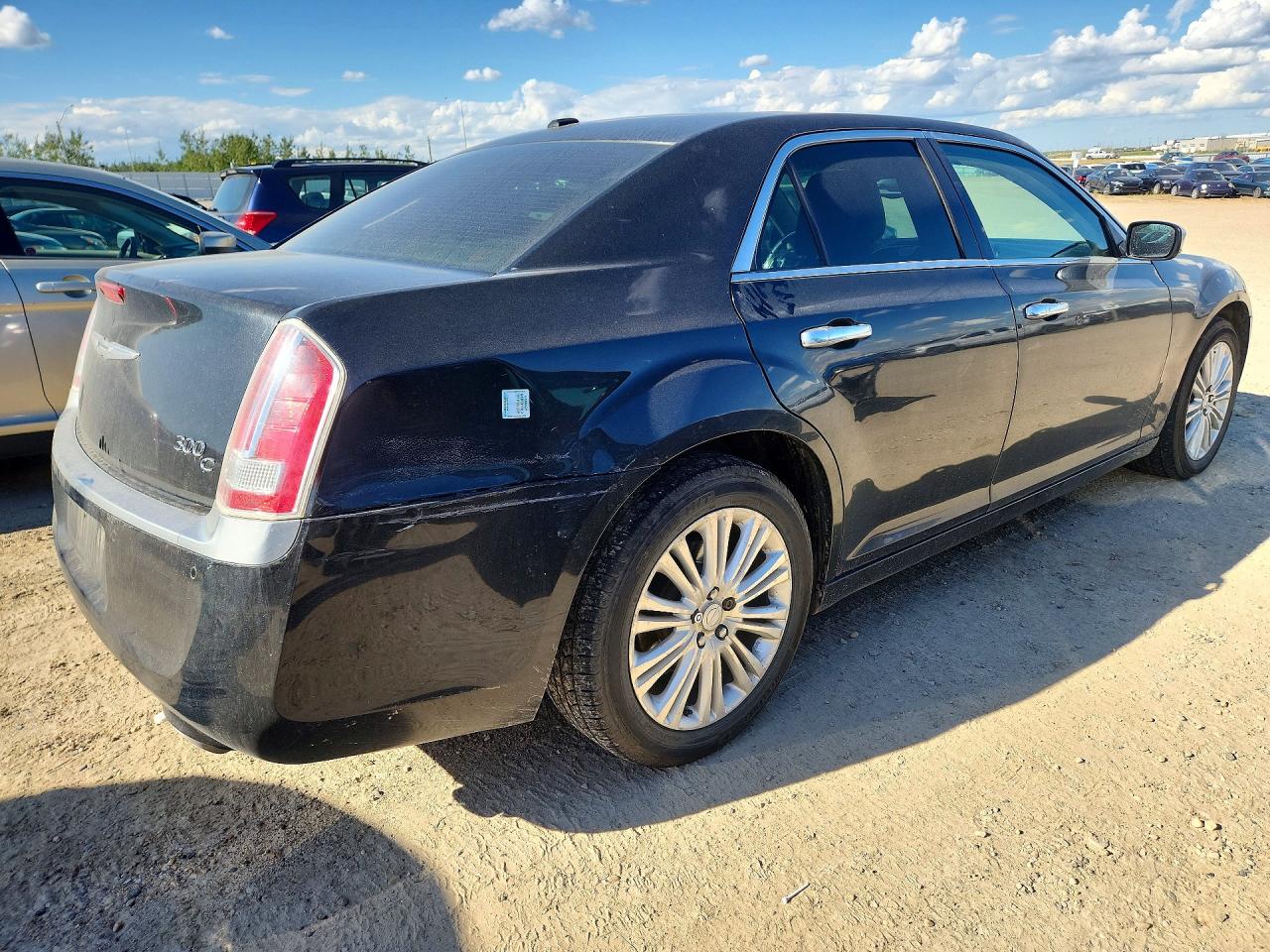 2014 Chrysler 300c Luxury Black vin: 2C3CCASG3EH105921