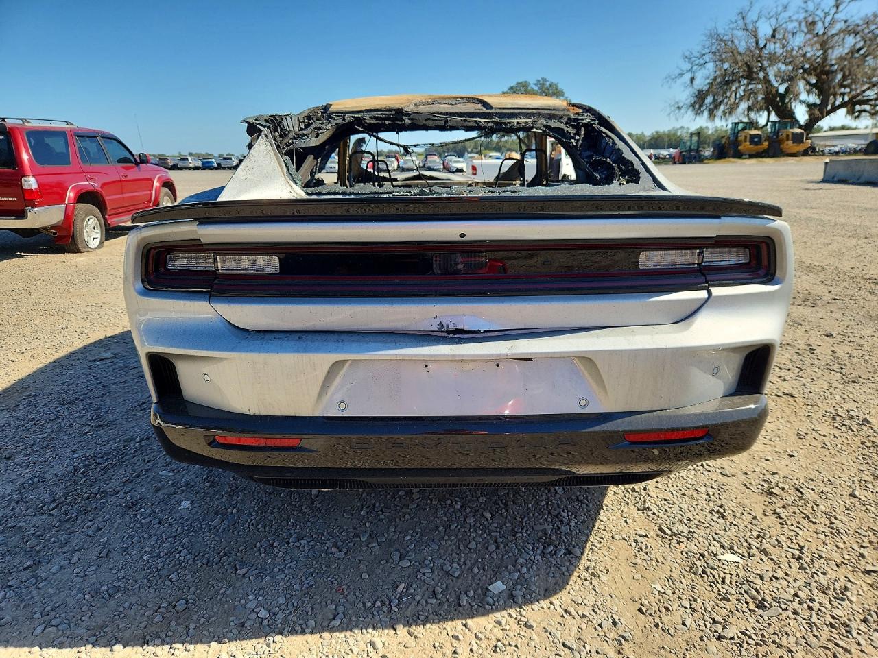 2024 Dodge Charger Daytona Scat Pack Silver vin: 2C3CDBDKXRR207611