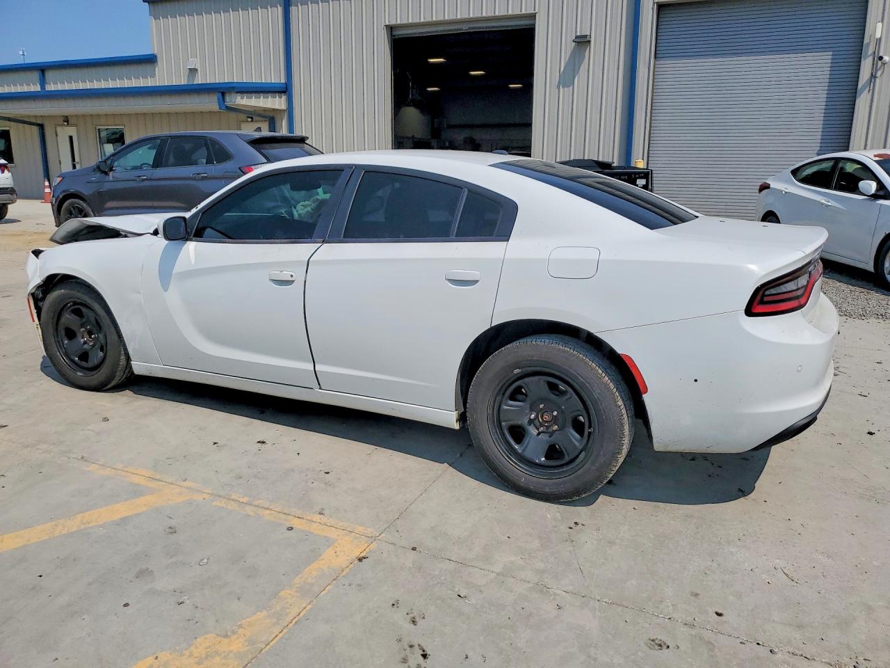 2018 Dodge Charger Police Белый vin: 2C3CDXAT1JH189102