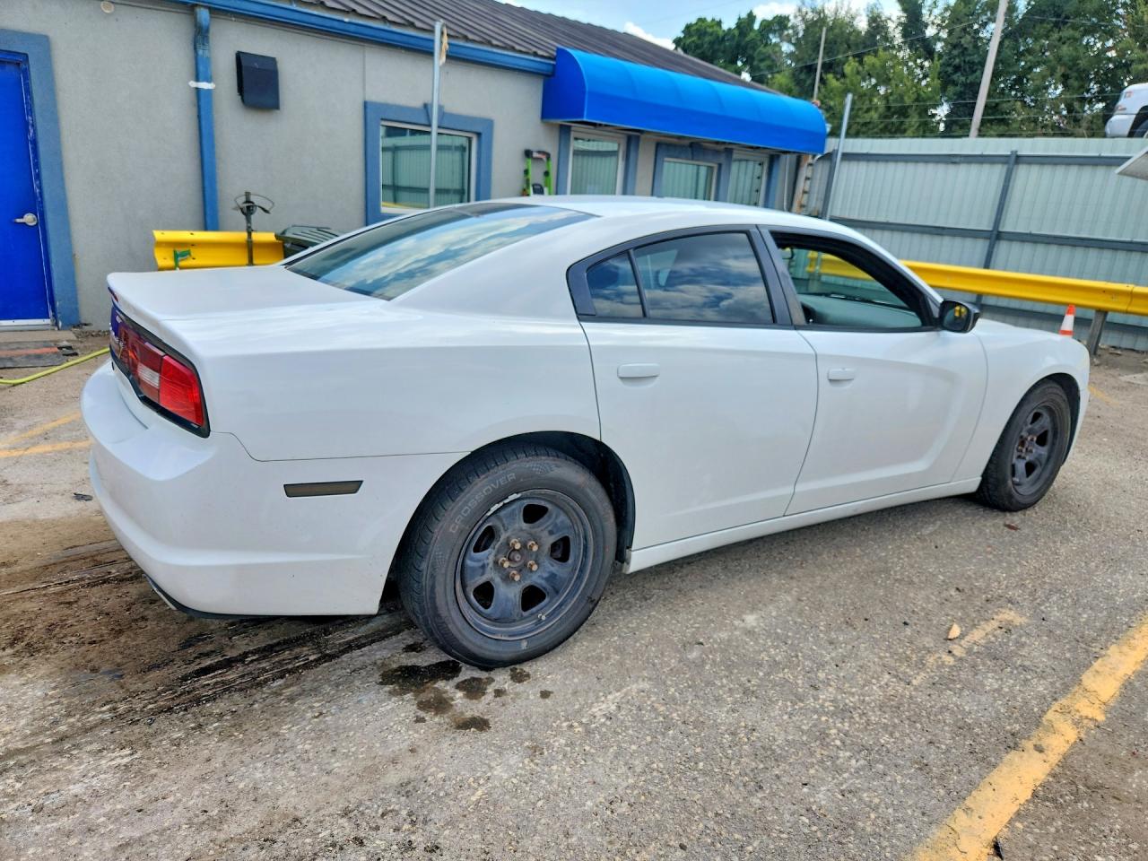 2013 Dodge Charger Police White vin: 2C3CDXAT2DH711420