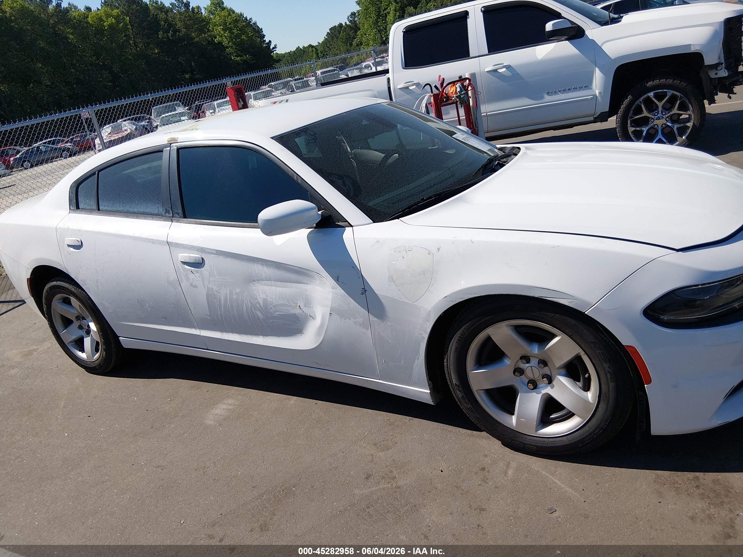 2015 Dodge Charger Police White vin: 2C3CDXAT3FH820004