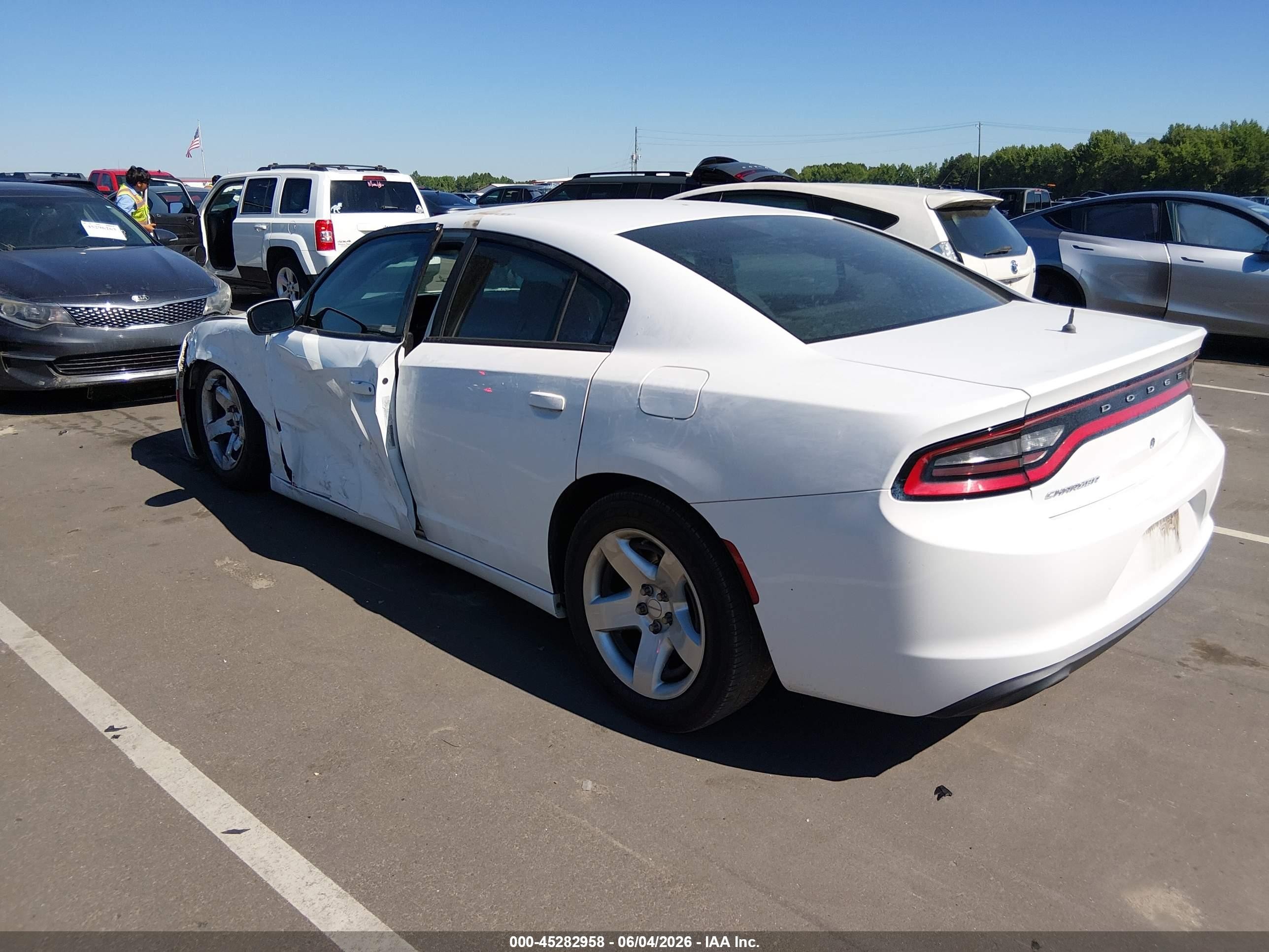 2015 Dodge Charger Police White vin: 2C3CDXAT3FH820004