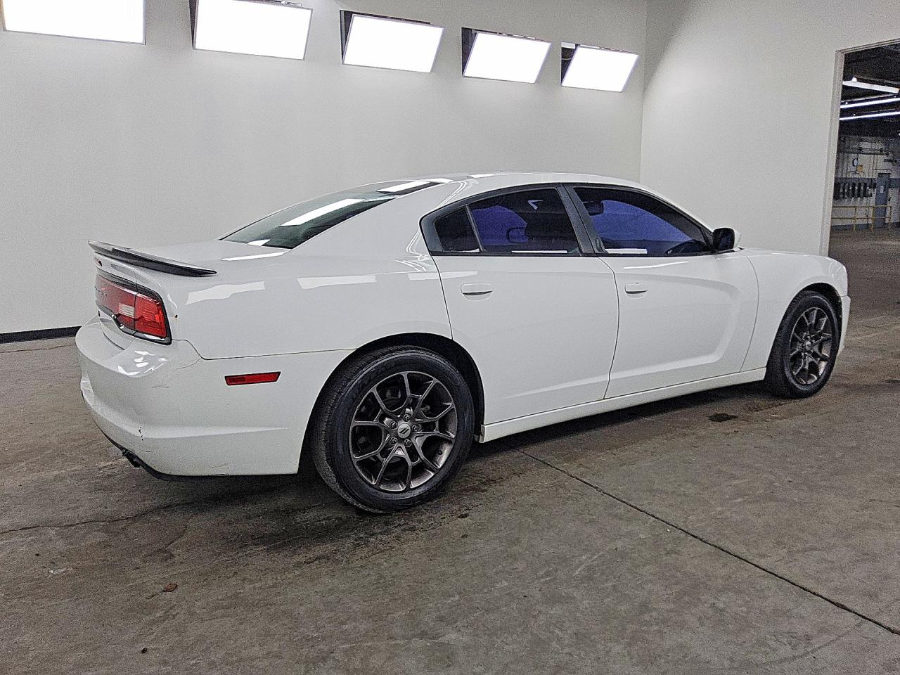 2014 Dodge Charger Police White vin: 2C3CDXAT5EH206781