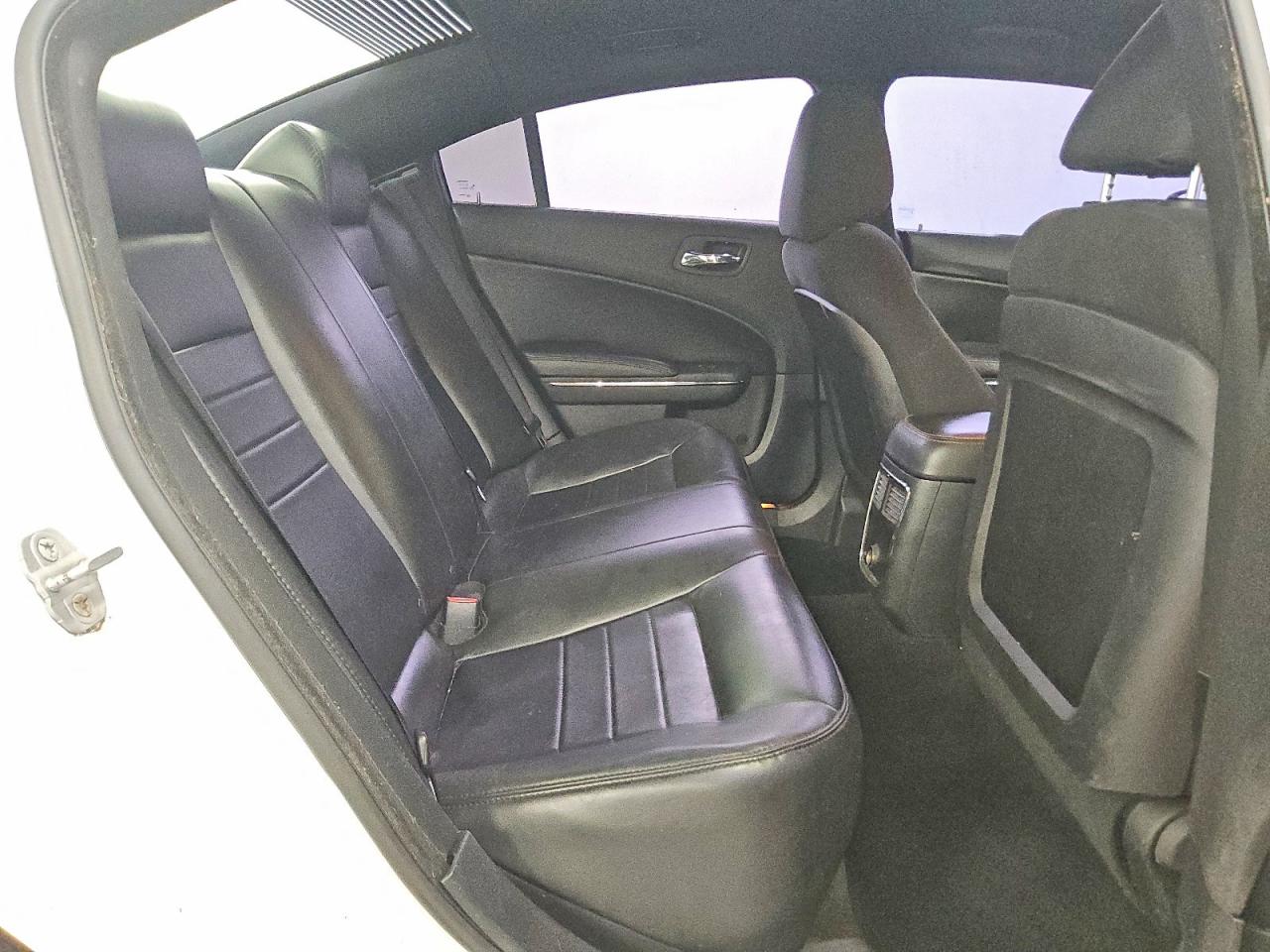 2014 Dodge Charger Police White vin: 2C3CDXAT5EH206781