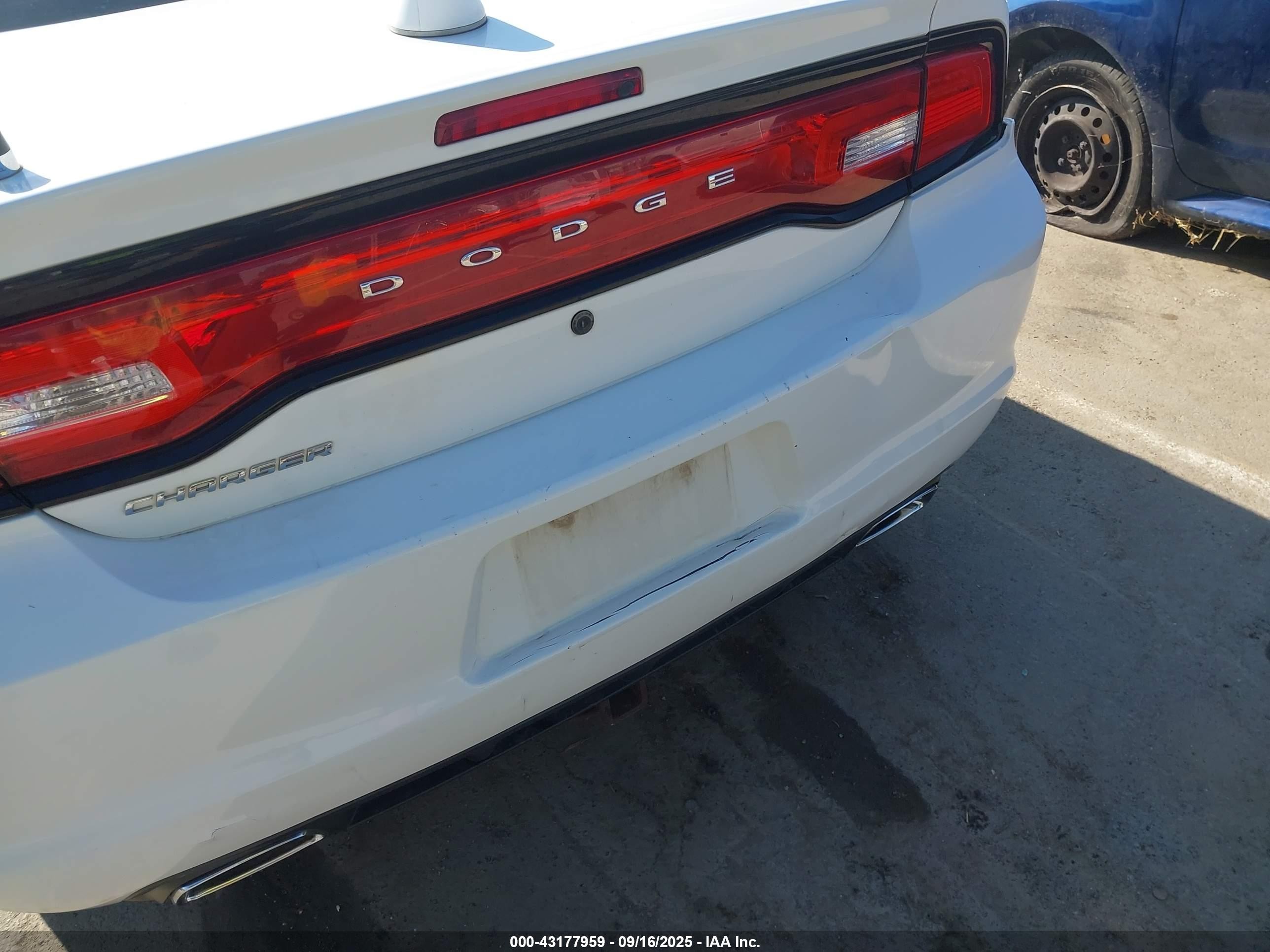 2013 Dodge Charger Police White vin: 2C3CDXAT6DH568097