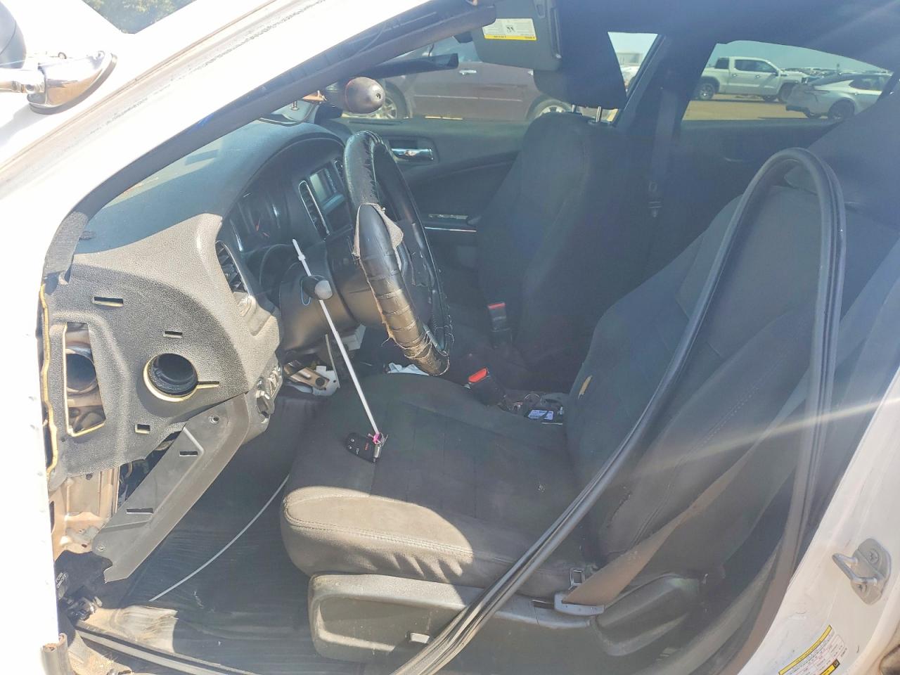 2014 Dodge Charger Police White vin: 2C3CDXAT7EH368119