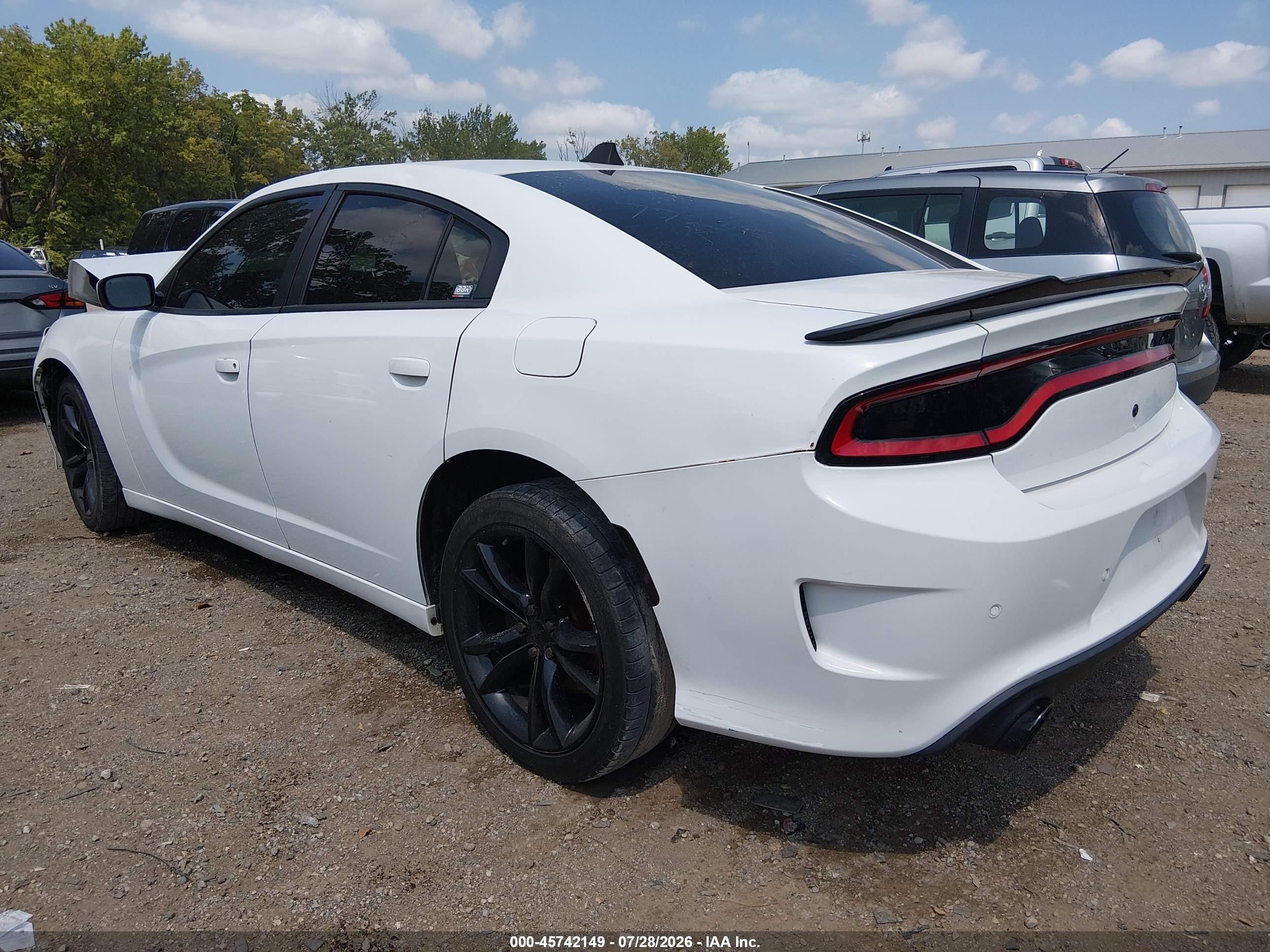 2015 Dodge Charger Police White vin: 2C3CDXAT7FH772345