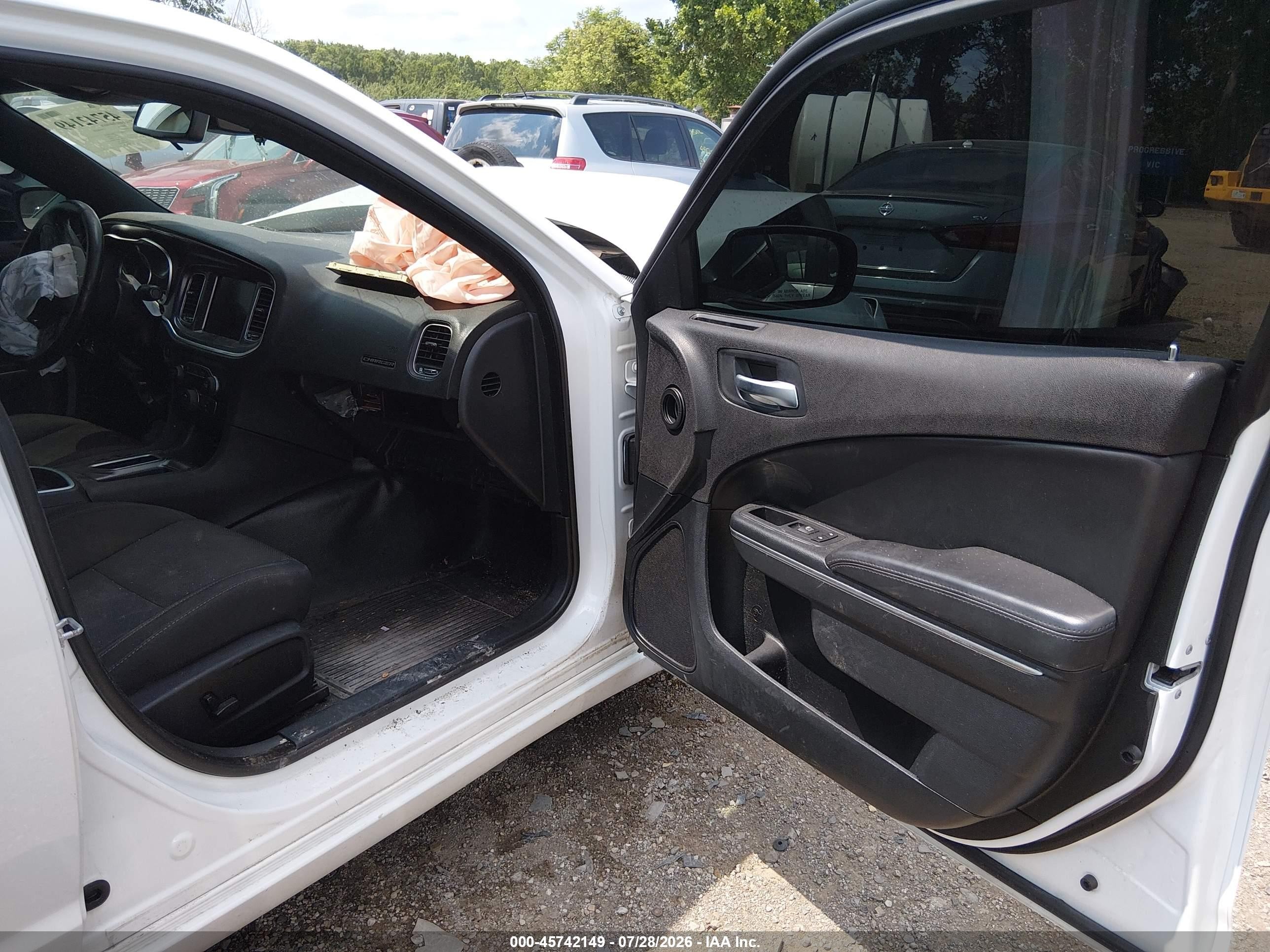 2015 Dodge Charger Police White vin: 2C3CDXAT7FH772345