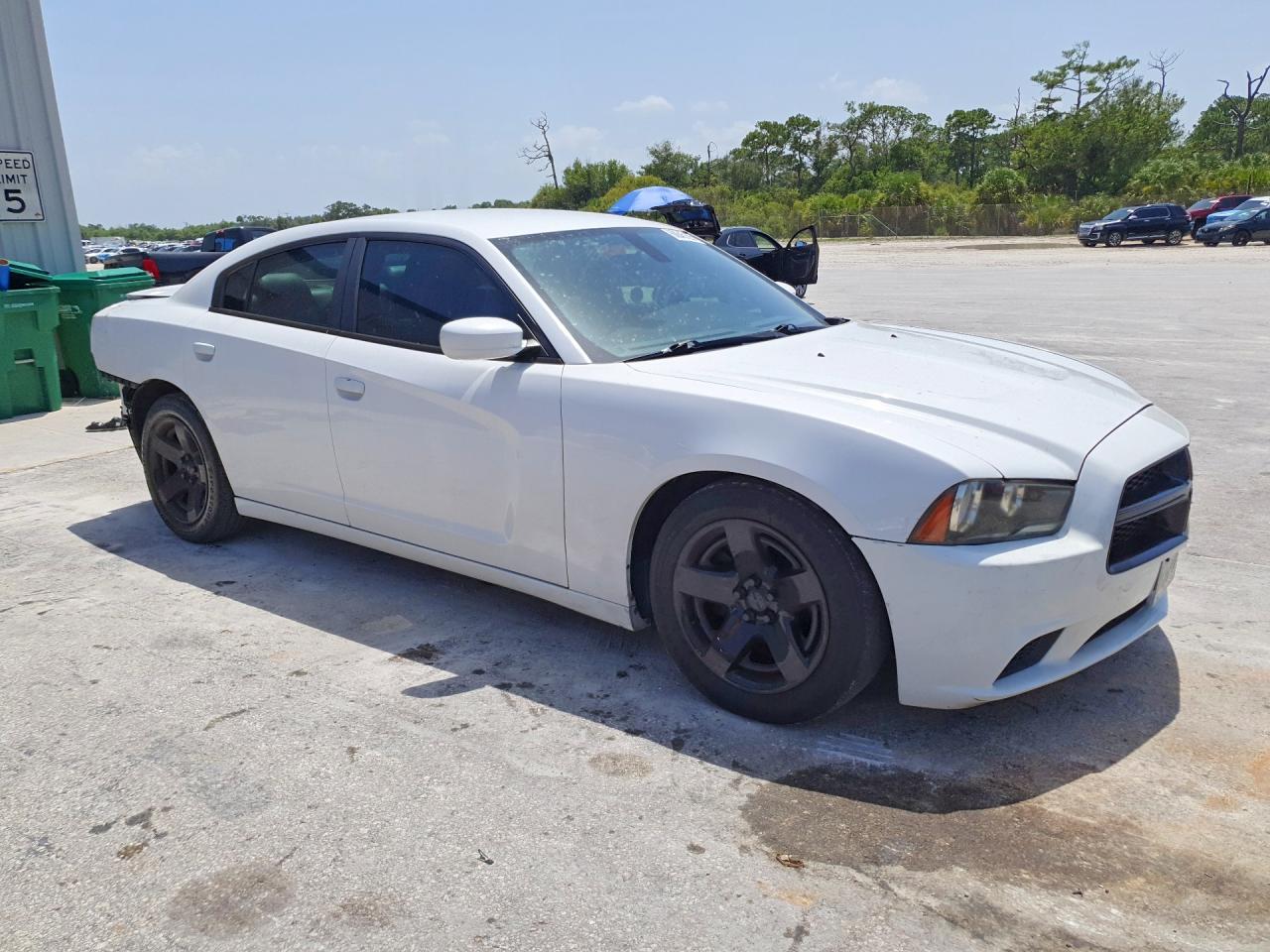 2013 Dodge Charger Police White vin: 2C3CDXAT9DH706909