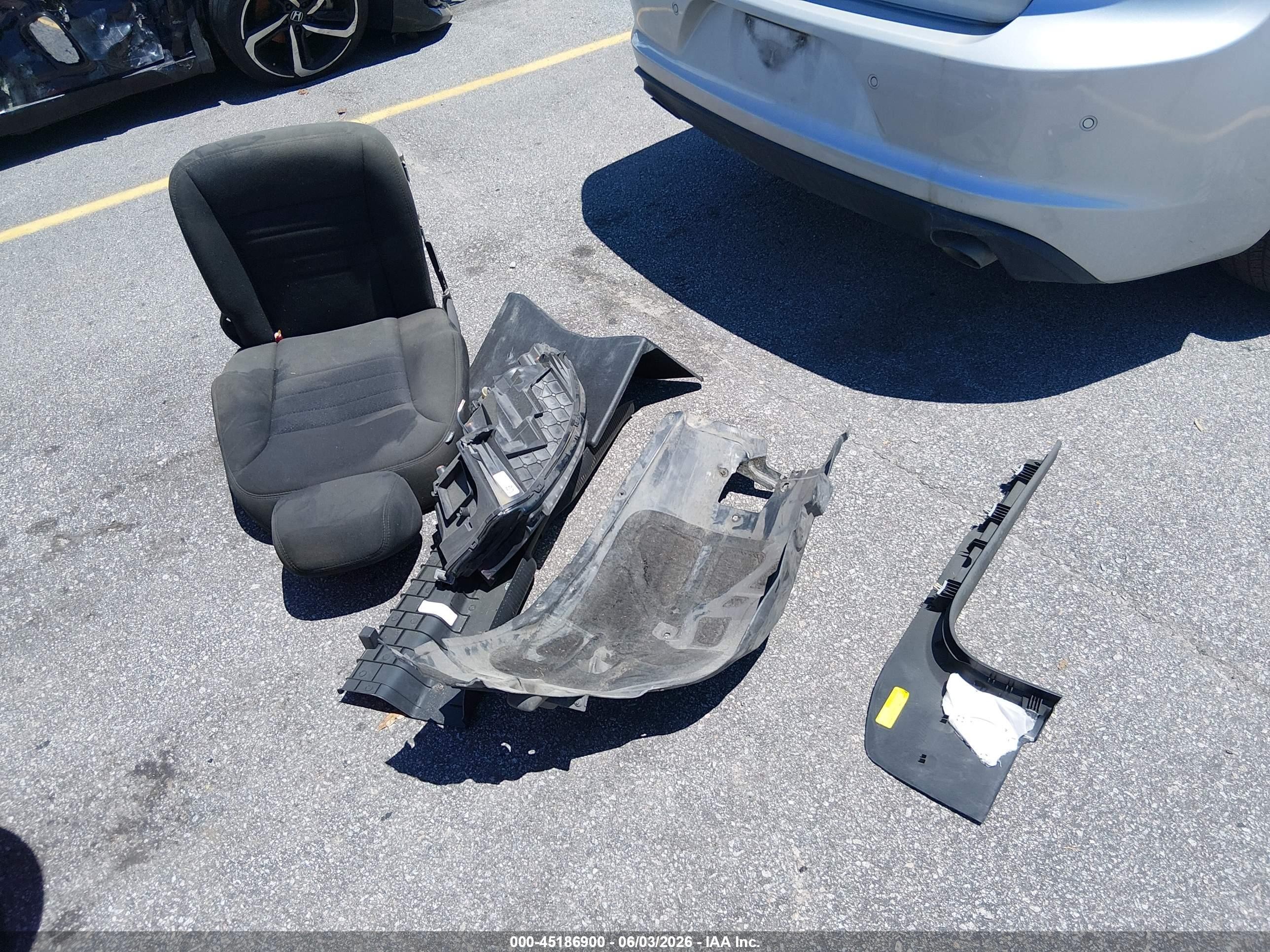 2021 Dodge Charger Police Rwd Silver vin: 2C3CDXATXMH625109