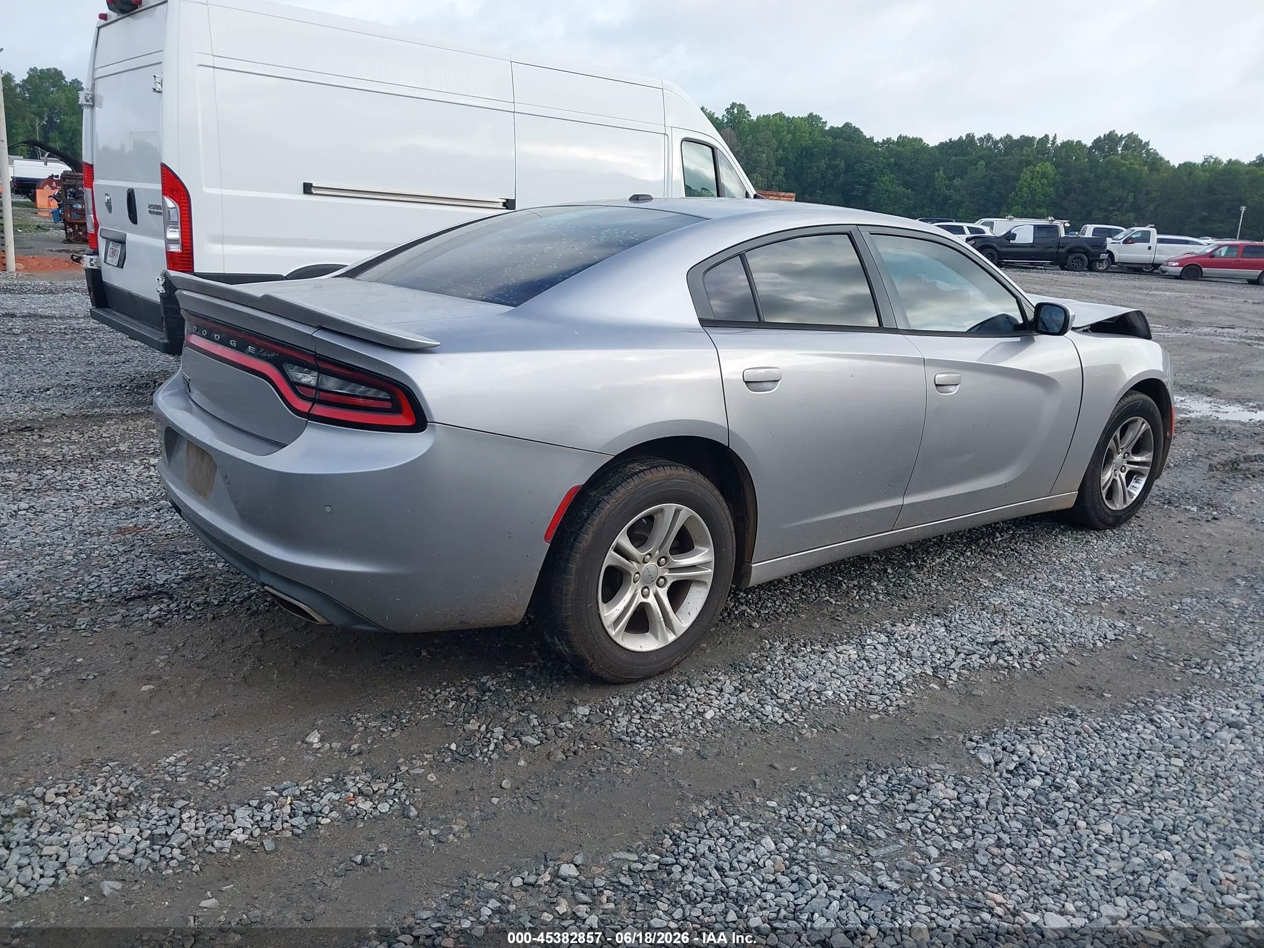 2015 Dodge Charger Se Серебряный vin: 2C3CDXBG0FH789991