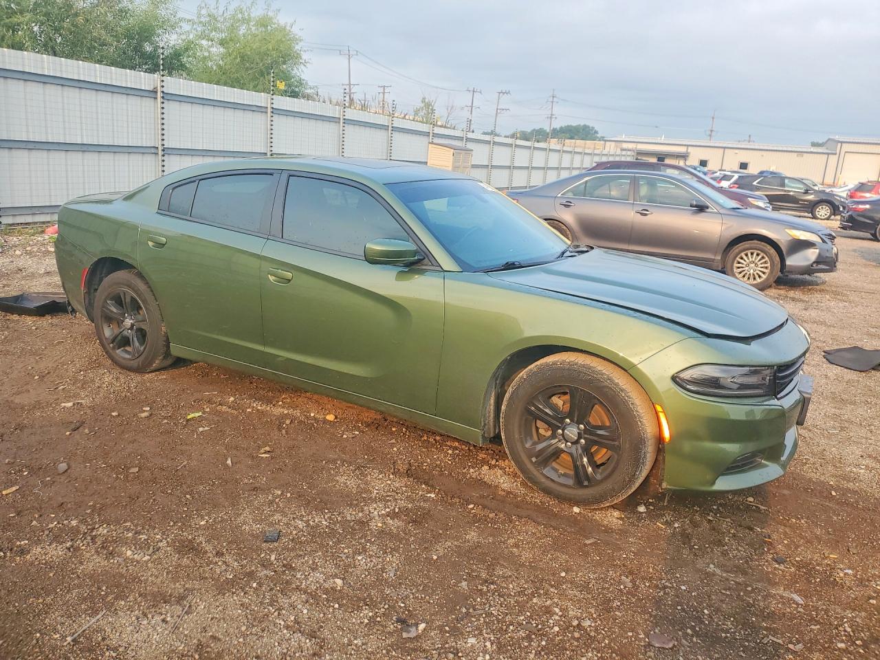 2019 Dodge Charger Sxt Зеленый vin: 2C3CDXBG0KH508198