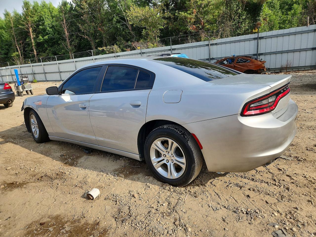 2022 Dodge Charger Sxt Серебряный vin: 2C3CDXBG0NH248406
